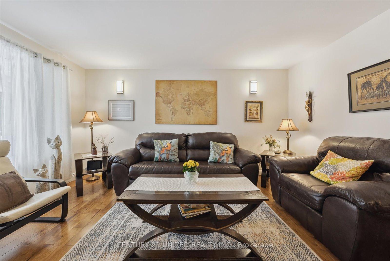 Photo 6 of 741 Bethune Street, Peterborough, Northcrest Ward 5 — HOMEH