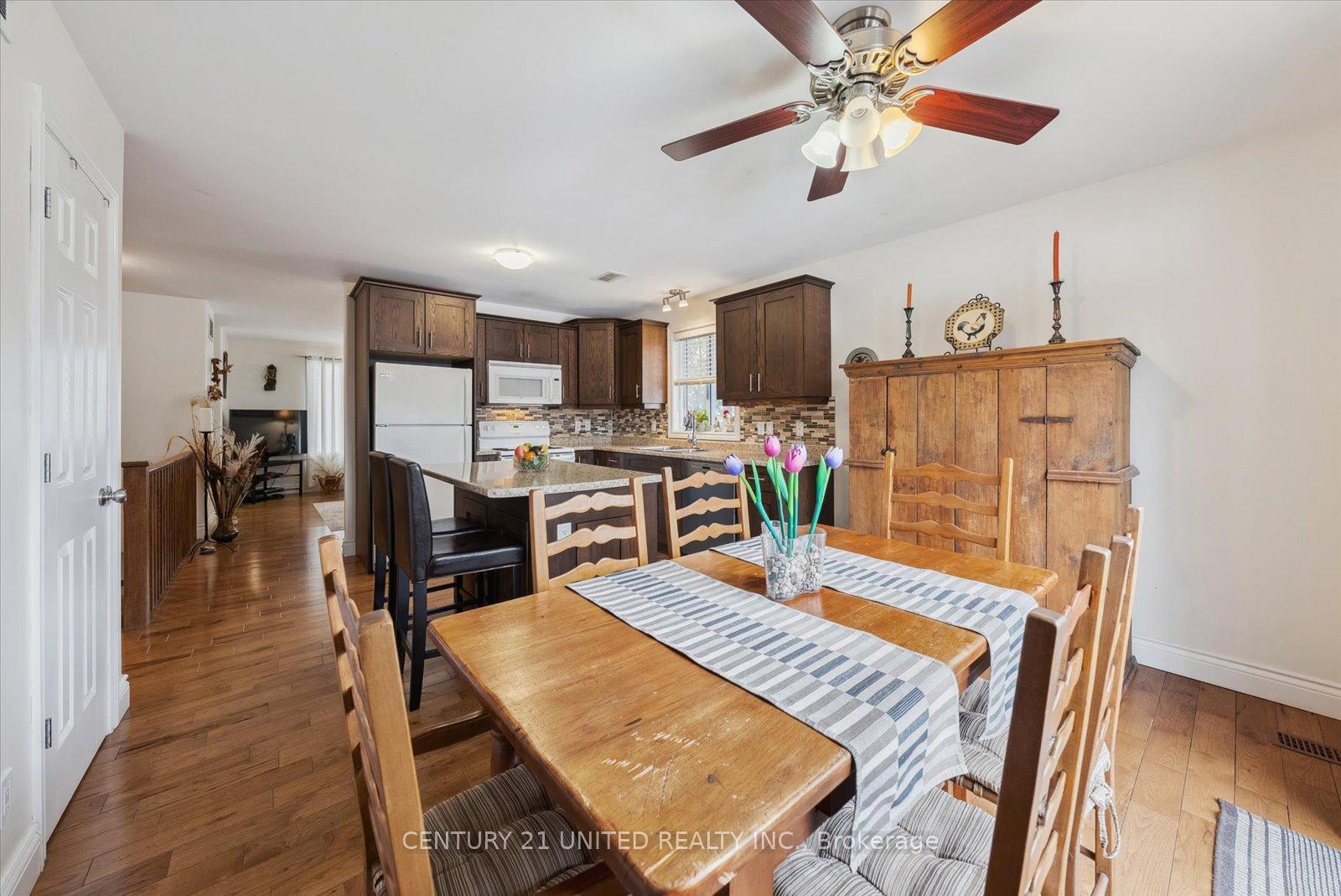 Photo 20 of 741 Bethune Street, Peterborough, Northcrest Ward 5 — HOMEH