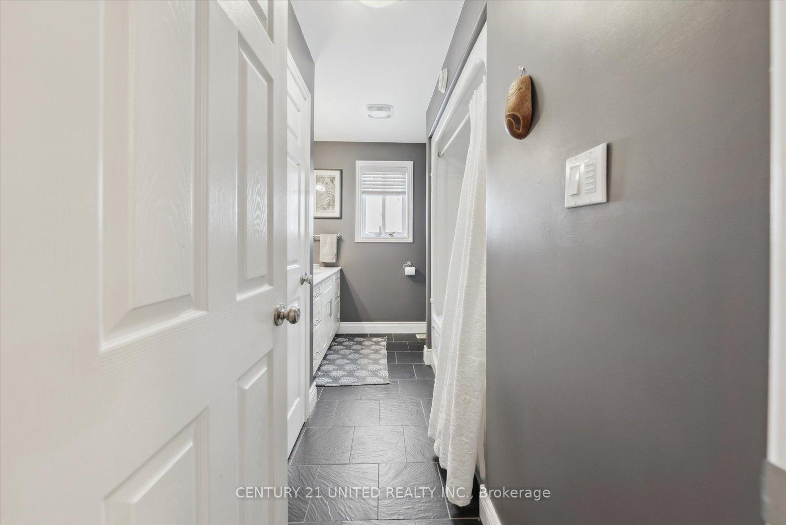 Photo 27 of 741 Bethune Street, Peterborough, Northcrest Ward 5 — HOMEH