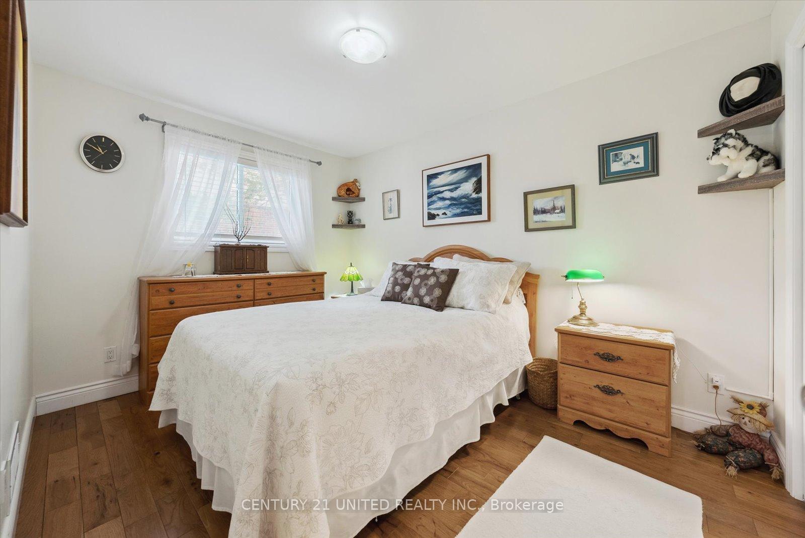 Photo 30 of 741 Bethune Street, Peterborough, Northcrest Ward 5 — HOMEH