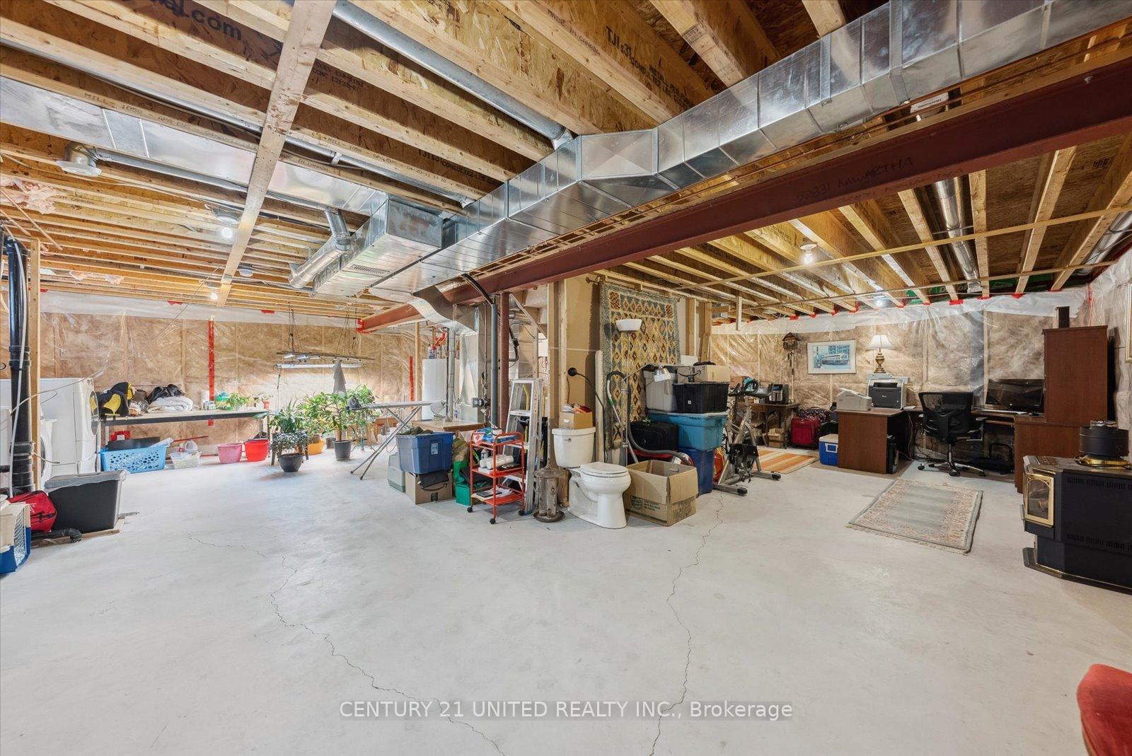 Photo 34 of 741 Bethune Street, Peterborough, Northcrest Ward 5 — HOMEH