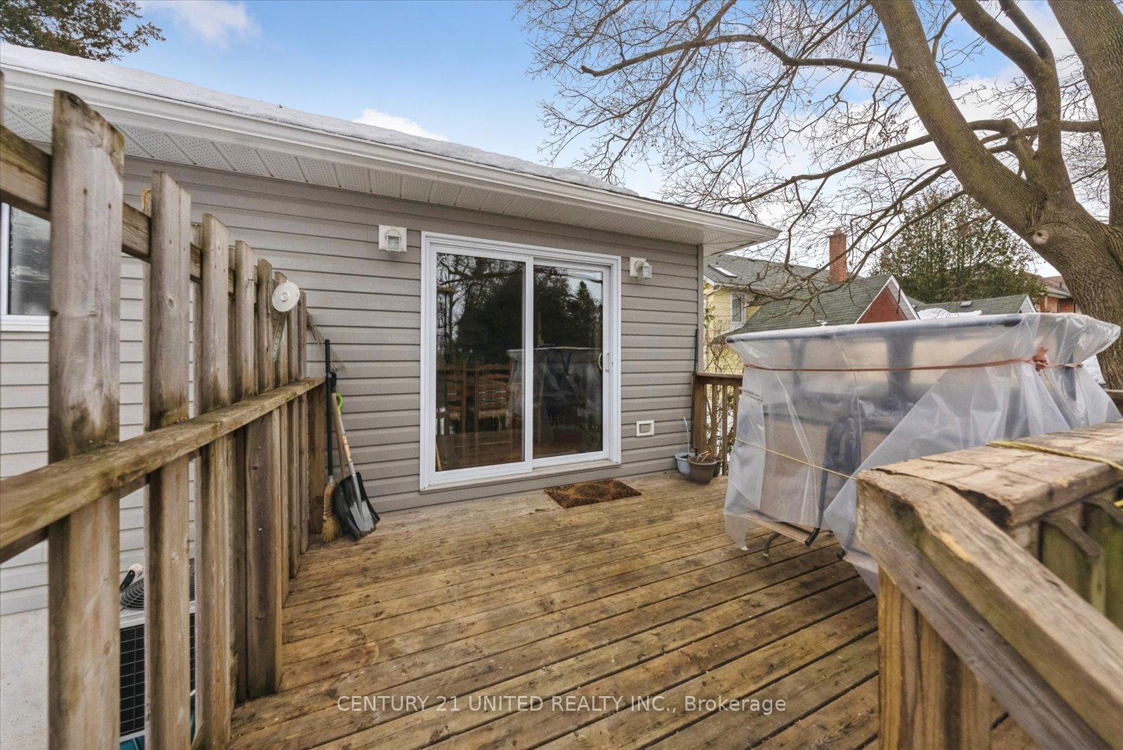 Photo 36 of 741 Bethune Street, Peterborough, Northcrest Ward 5 — HOMEH