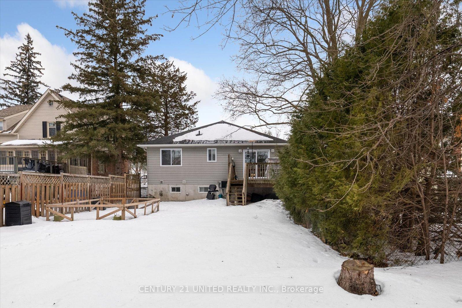 Photo 38 of 741 Bethune Street, Peterborough, Northcrest Ward 5 — HOMEH