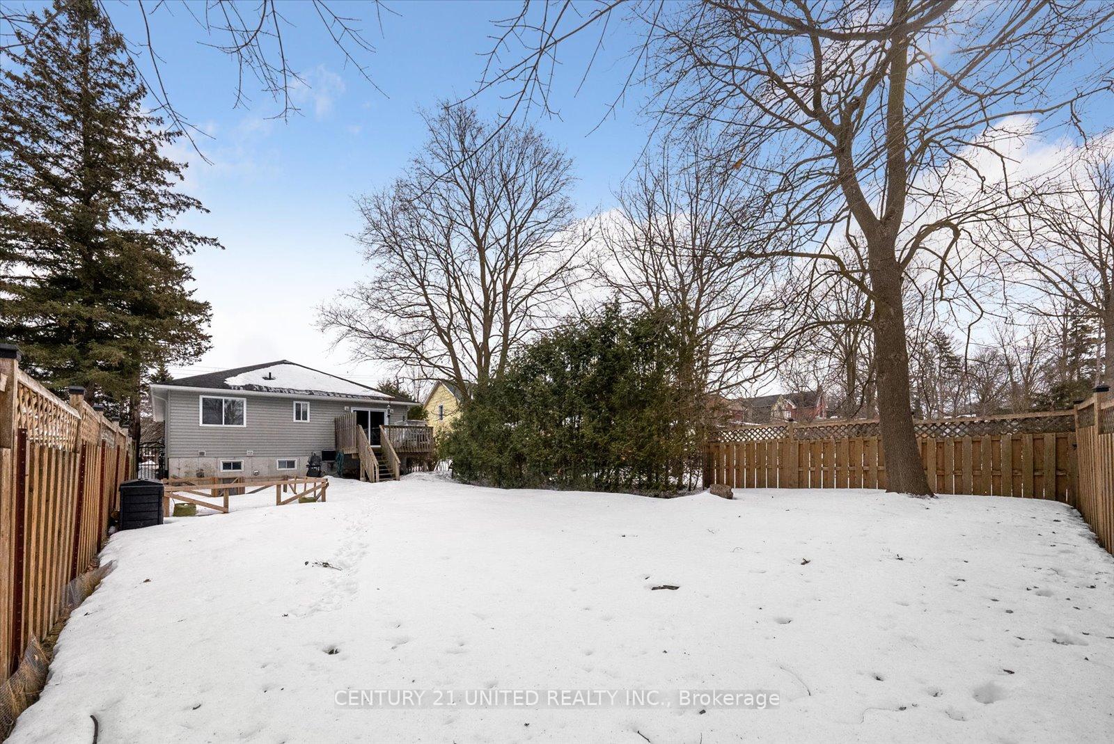 Photo 39 of 741 Bethune Street, Peterborough, Northcrest Ward 5 — HOMEH