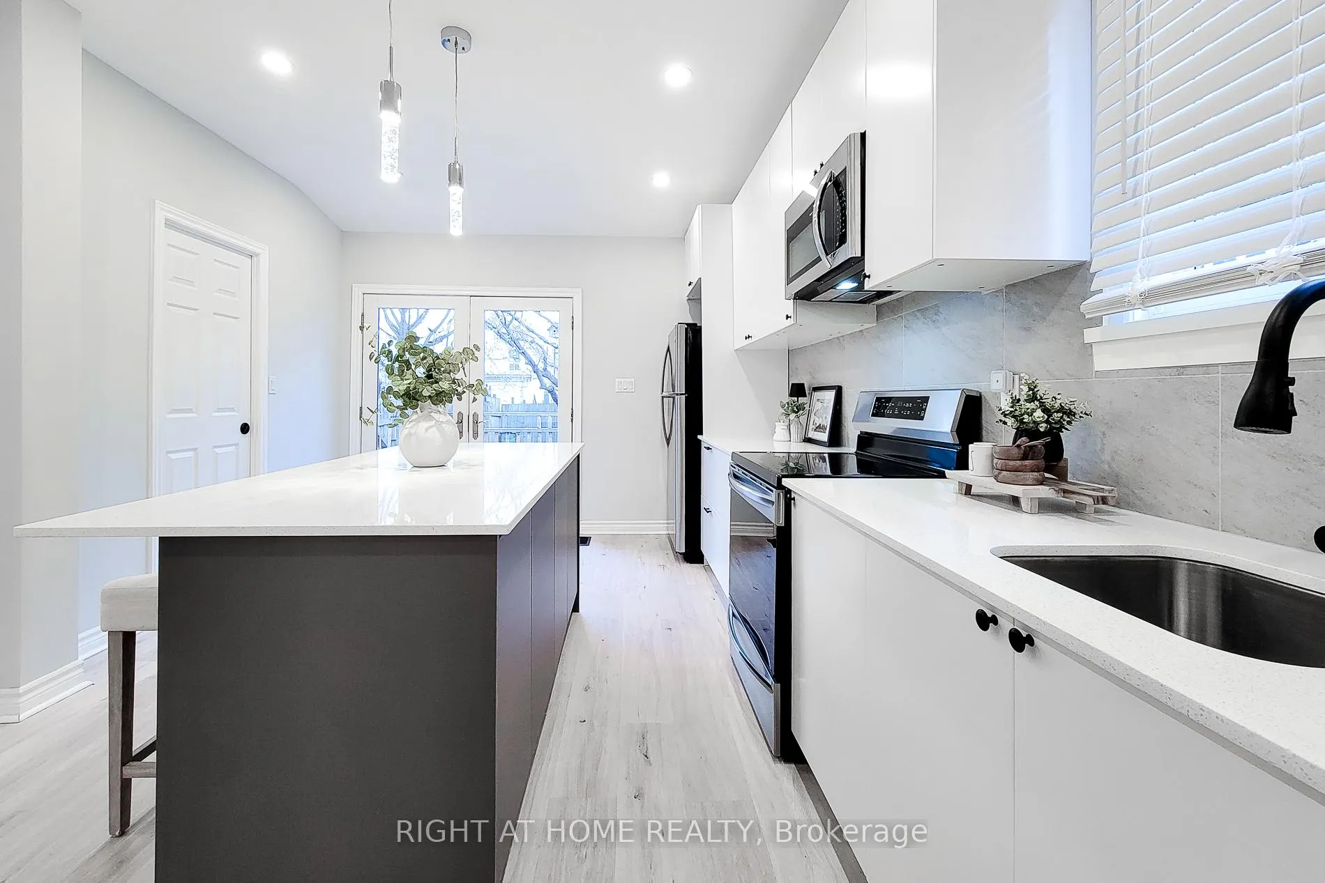 Photo 14 of 24 Albemarle Street, Hamilton, Industrial Sector — HOMEH