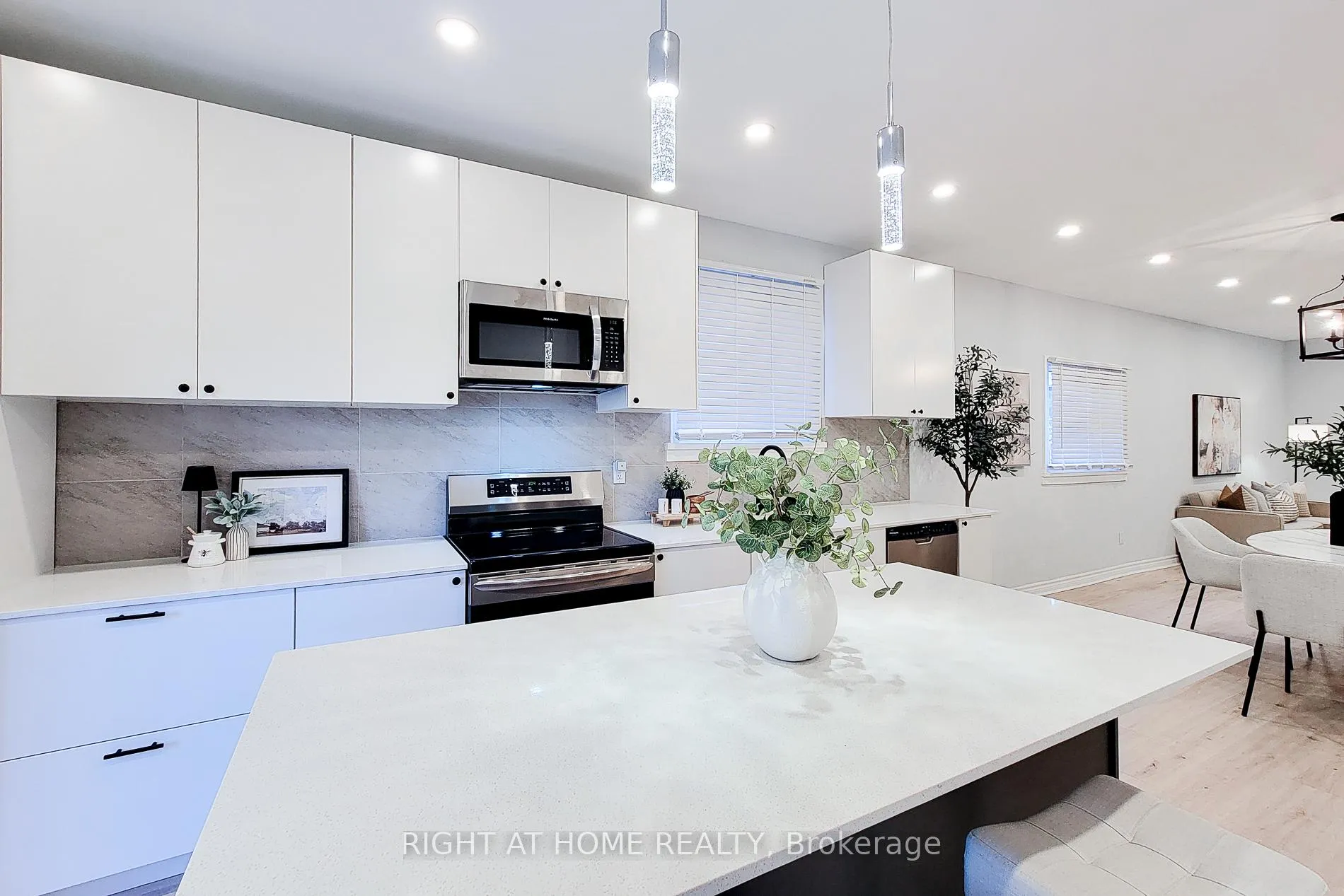 Photo 17 of 24 Albemarle Street, Hamilton, Industrial Sector — HOMEH