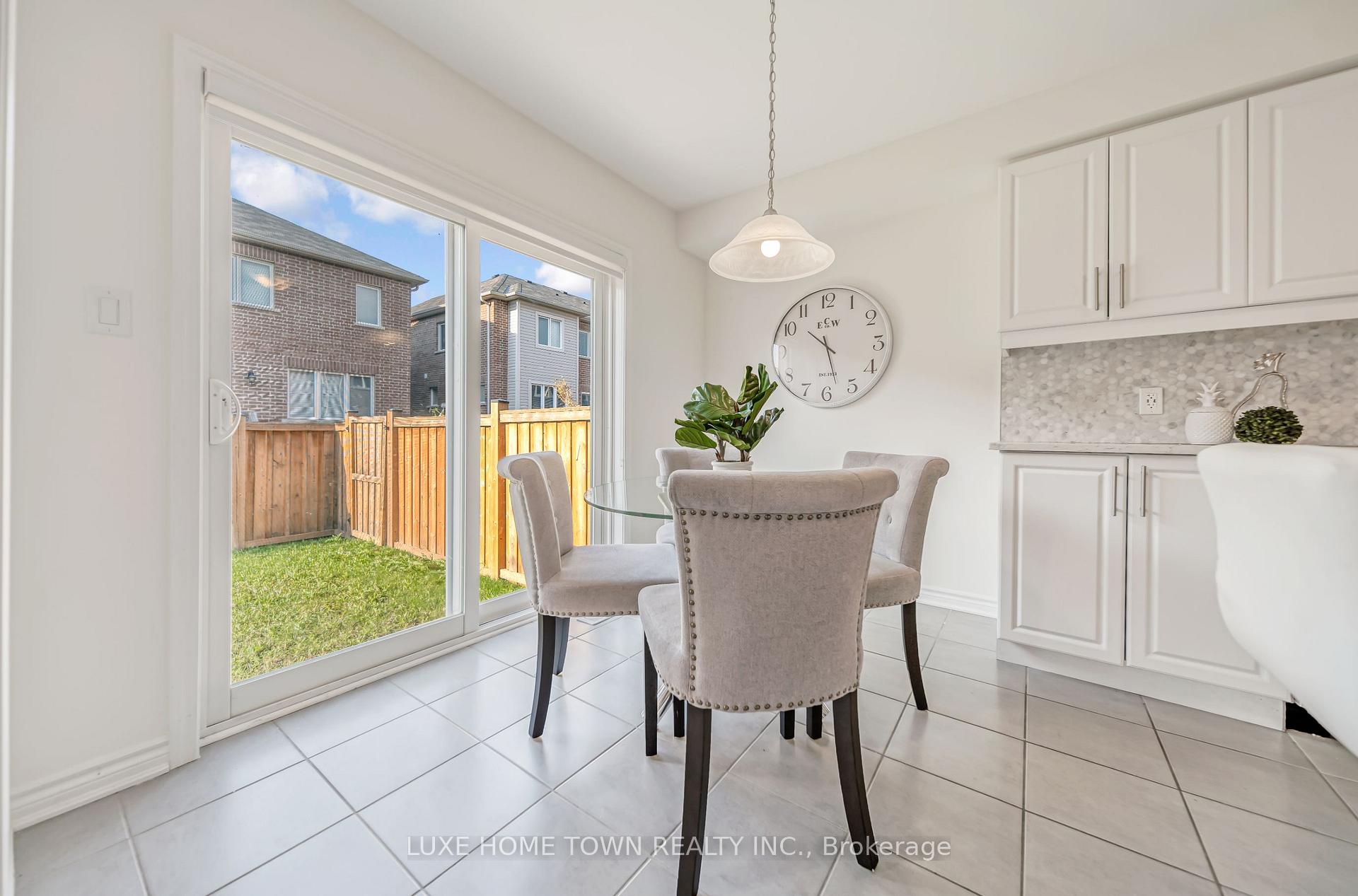 Photo 18 of 9 Leiterman Drive, Milton, Willmott — HOMEH