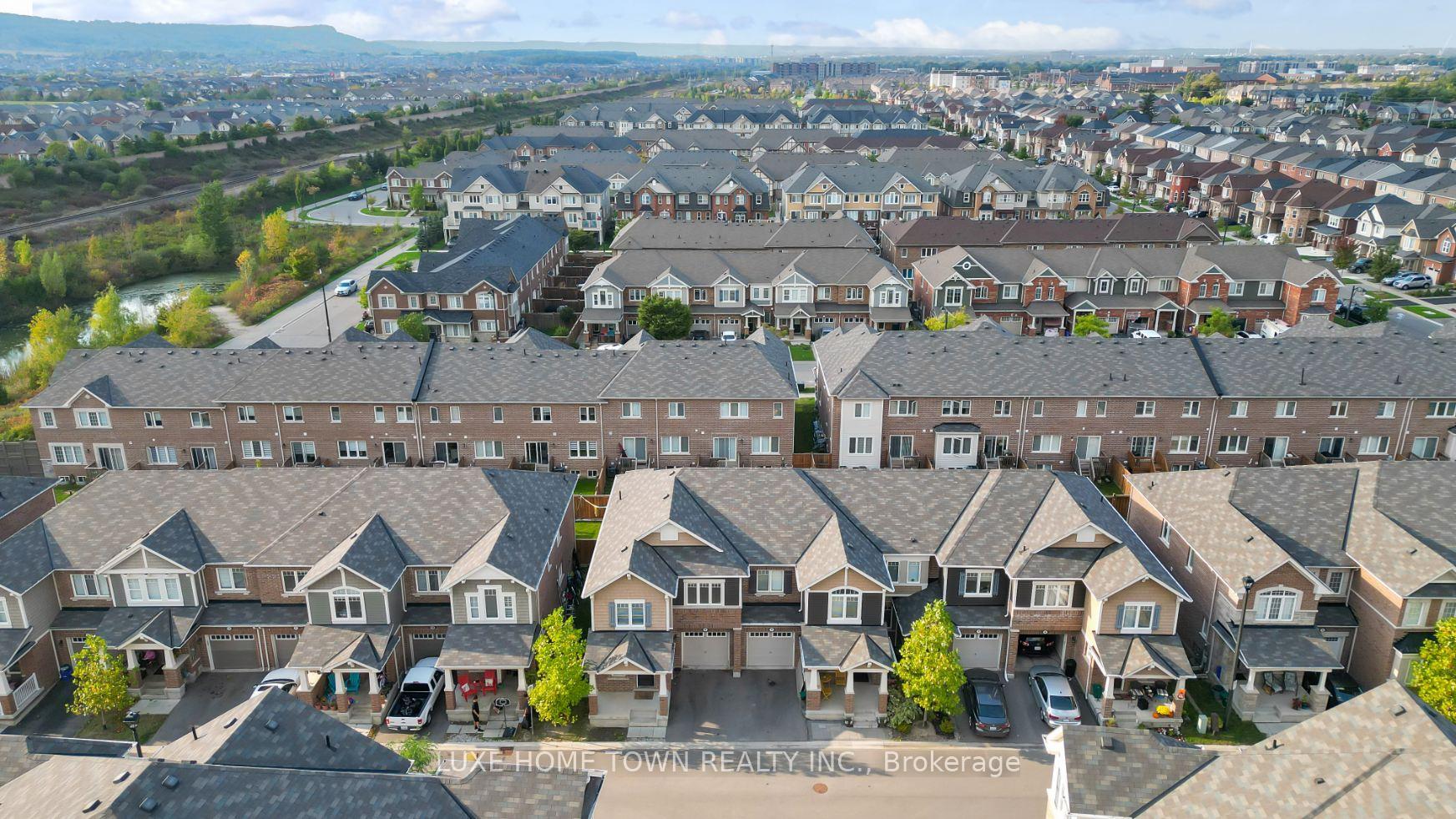 Photo 38 of 9 Leiterman Drive, Milton, Willmott — HOMEH