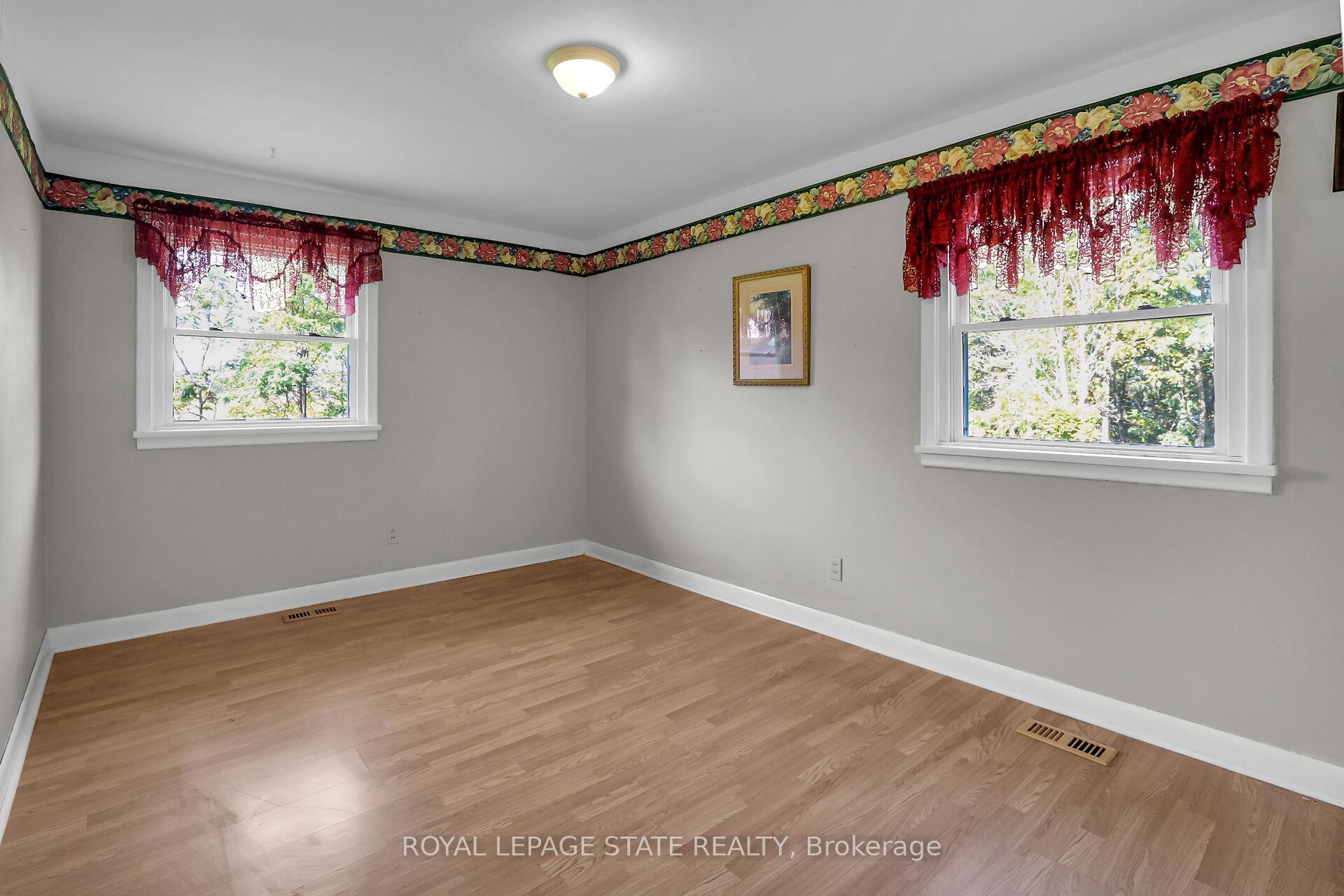 Photo 19 of 532 Ridge Road E, Grimsby, Grimsby Escarpment — HOMEH
