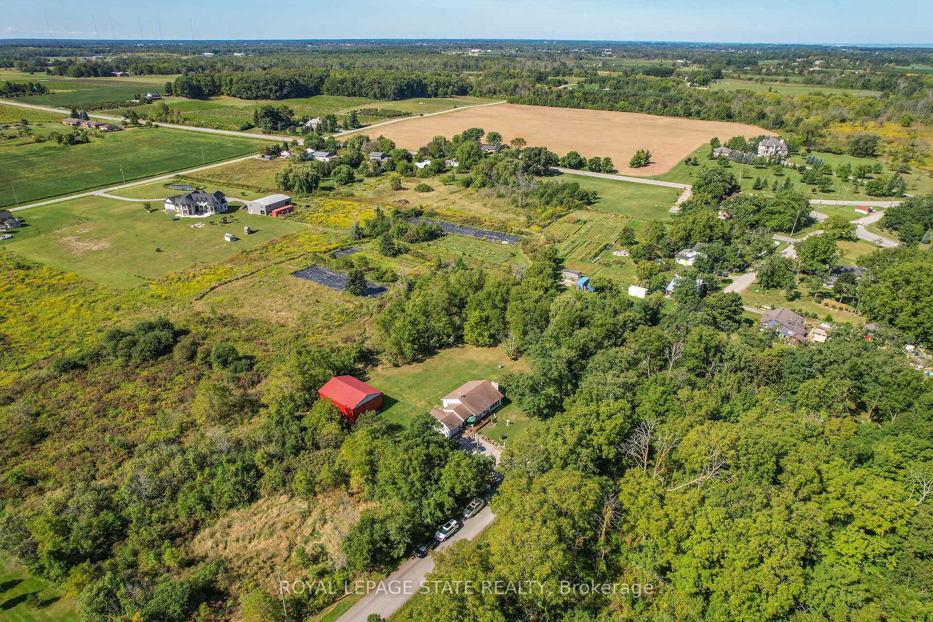 Photo 37 of 532 Ridge Road E, Grimsby, Grimsby Escarpment — HOMEH