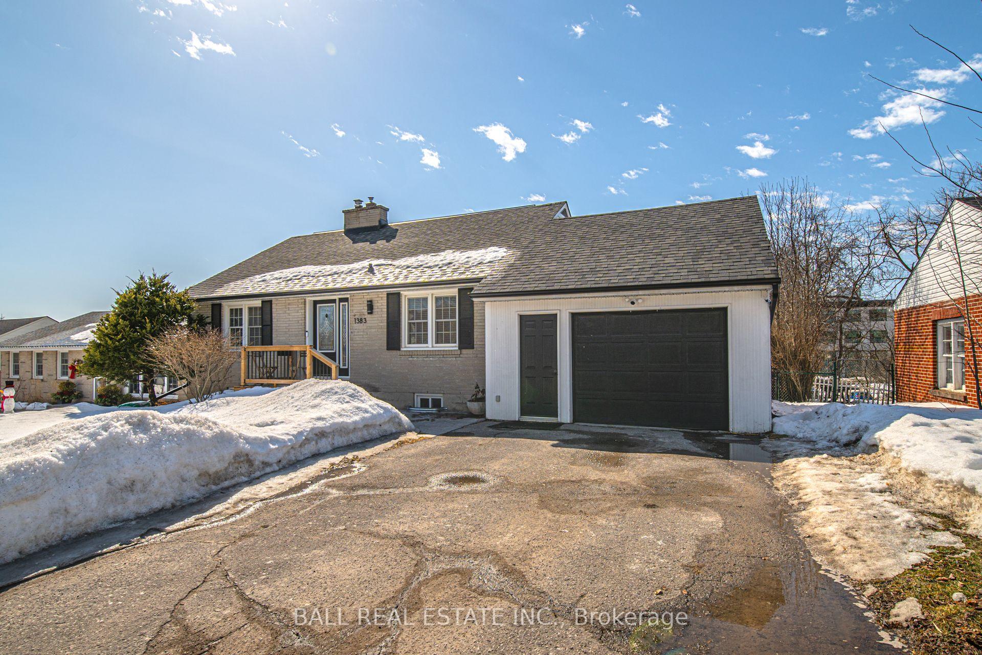 Photo 2 of 1383 Dobbin Avenue, Peterborough, Town Ward 3 — HOMEH