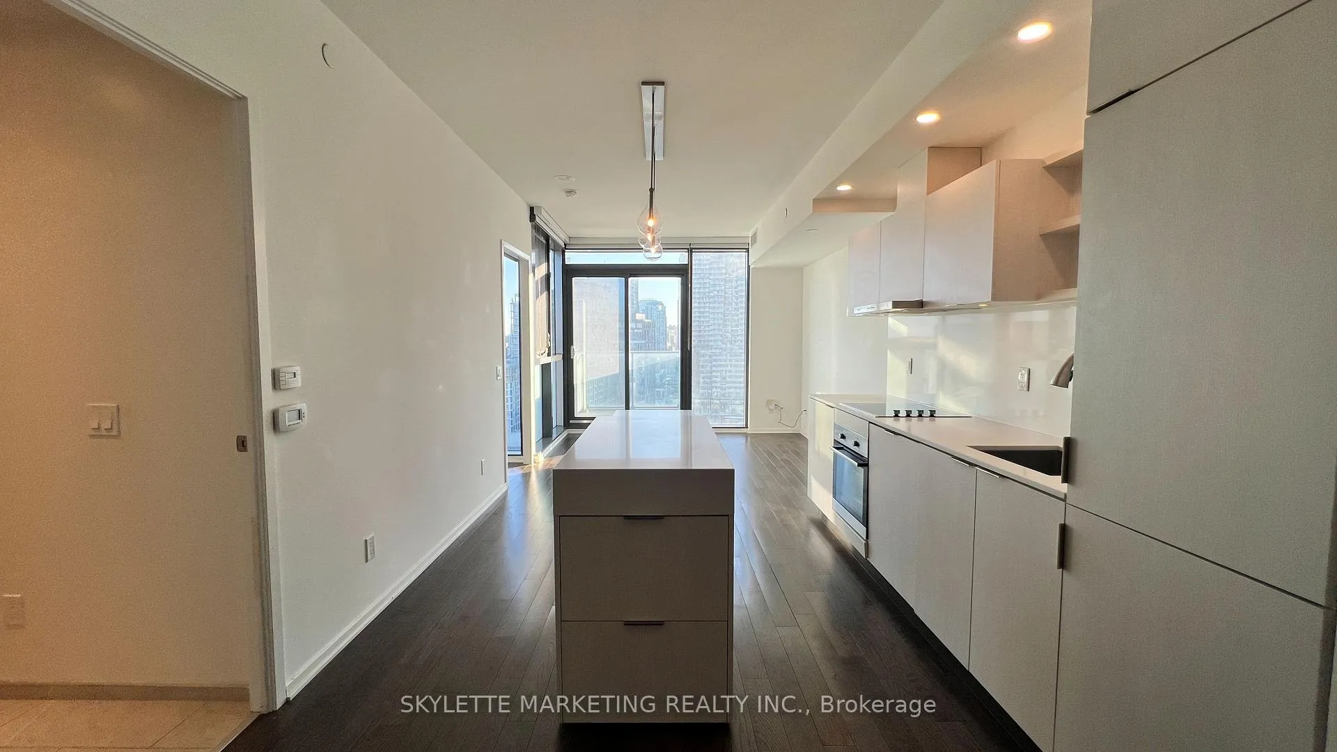 Photo 6 of Unit 1401, 16 Bonnycastle Street, Toronto, Waterfront Communities — HOMEH