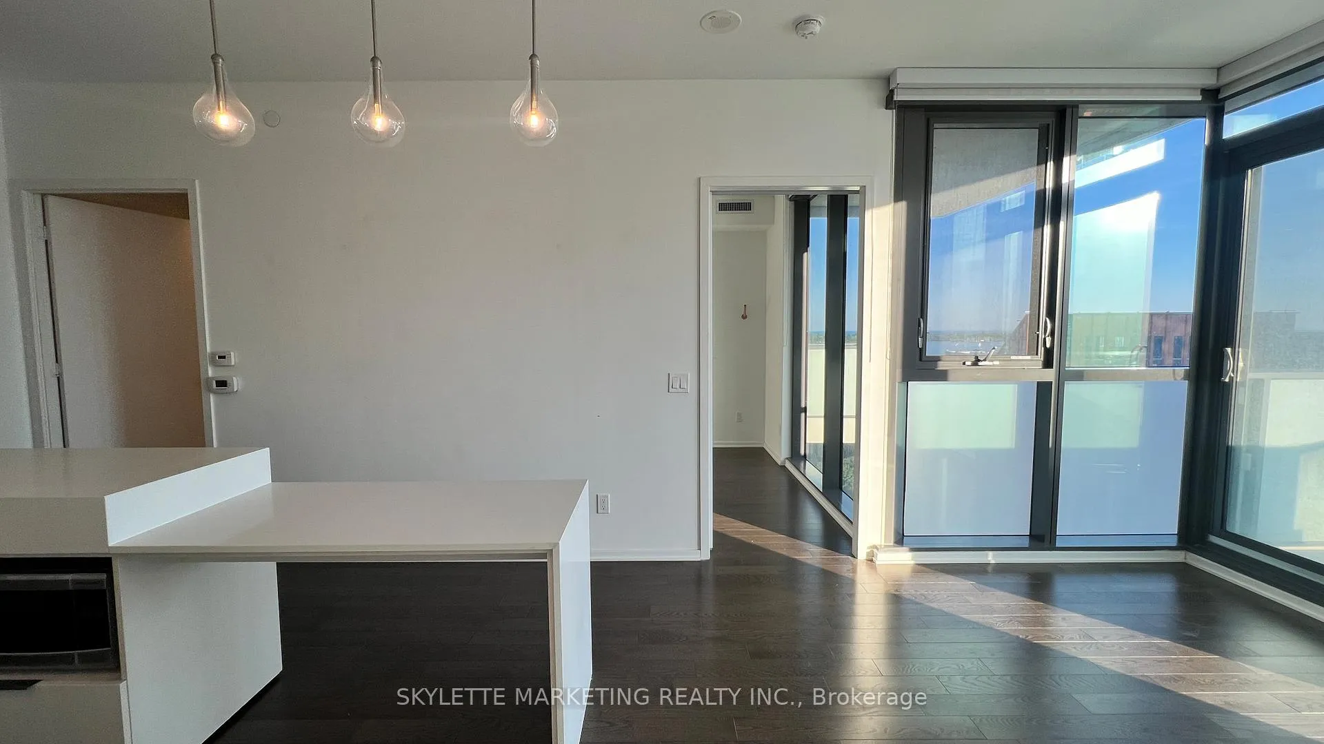 Photo 13 of Unit 1401, 16 Bonnycastle Street, Toronto, Waterfront Communities — HOMEH