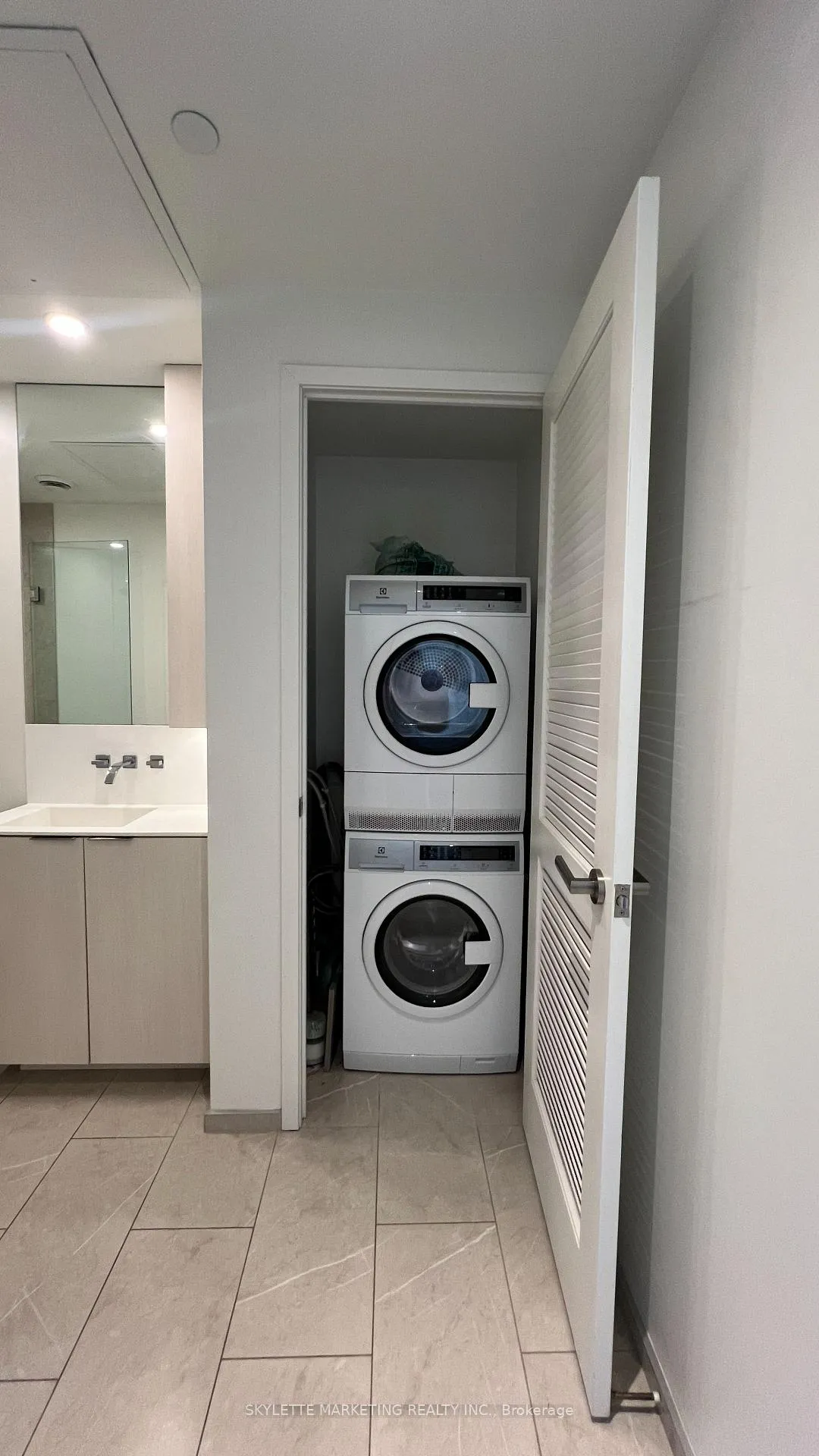Photo 28 of Unit 1401, 16 Bonnycastle Street, Toronto, Waterfront Communities — HOMEH
