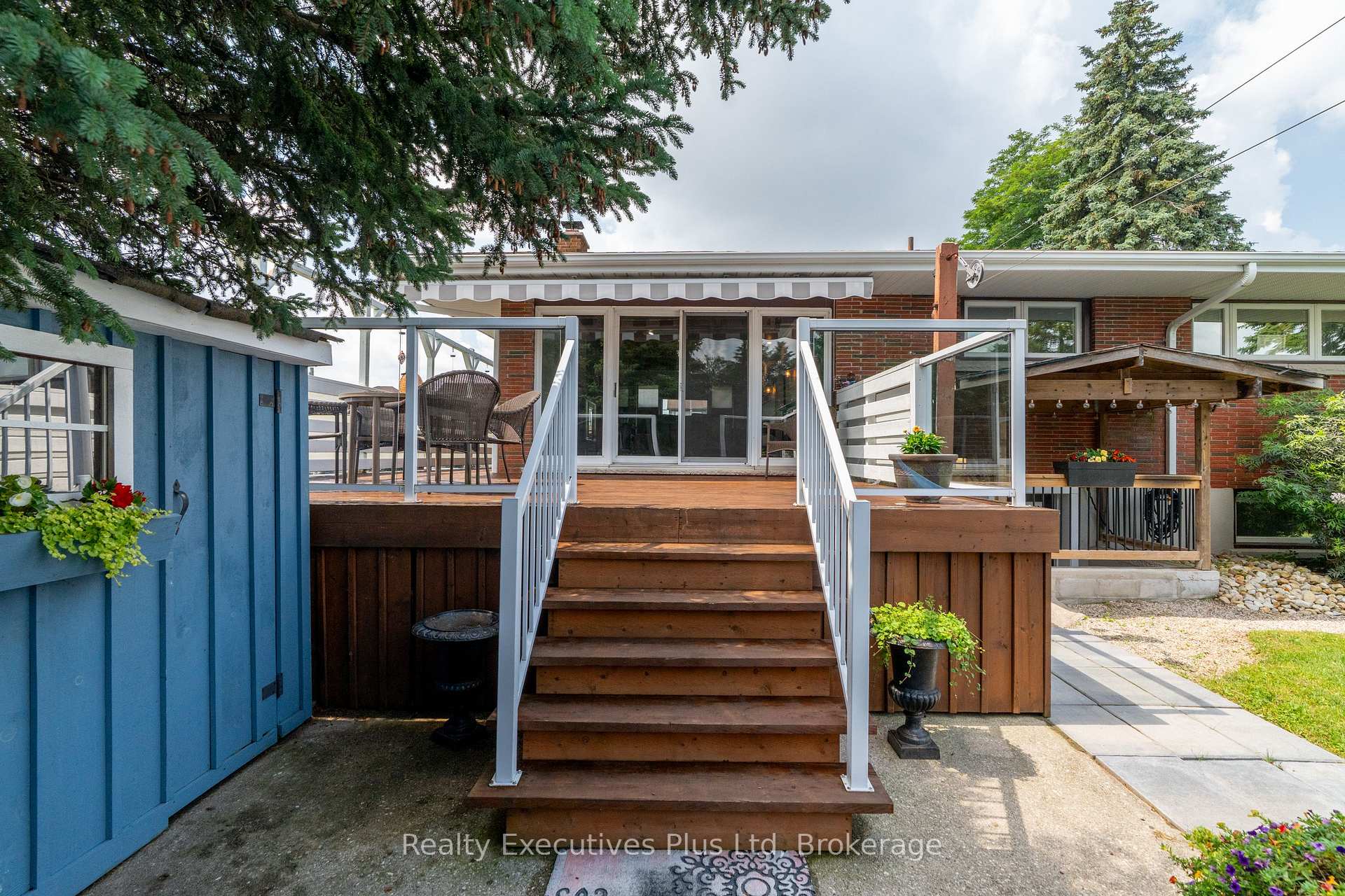 Photo 27 of 135 Cityview Drive N, Guelph, Grange Road — HOMEH
