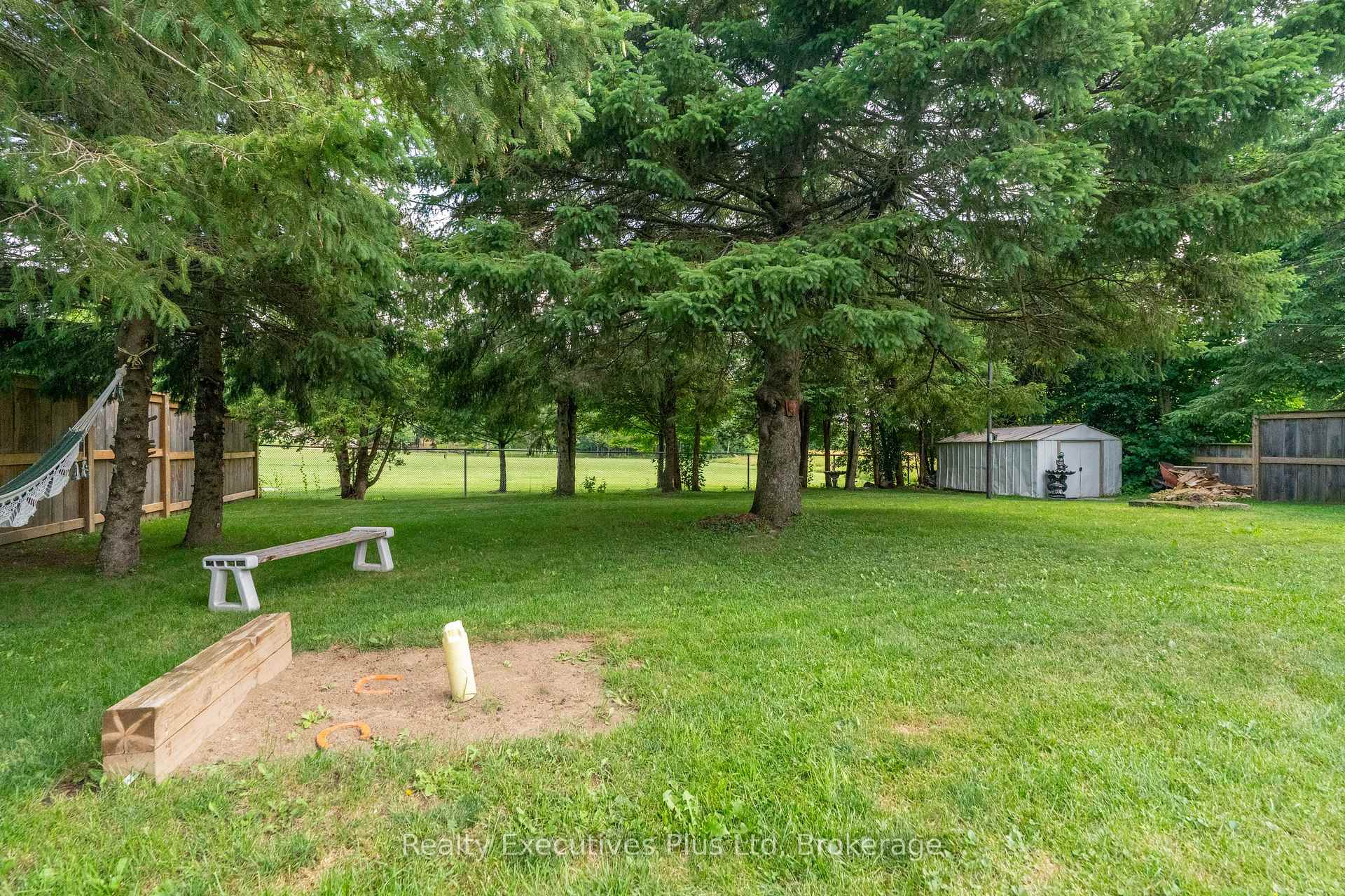 Photo 32 of 135 Cityview Drive N, Guelph, Grange Road — HOMEH