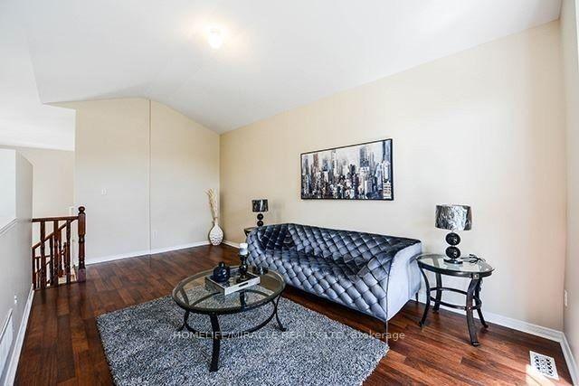 Photo 8 of 120 River Rock Crescent, Brampton, Fletcher's Meadow — HOMEH