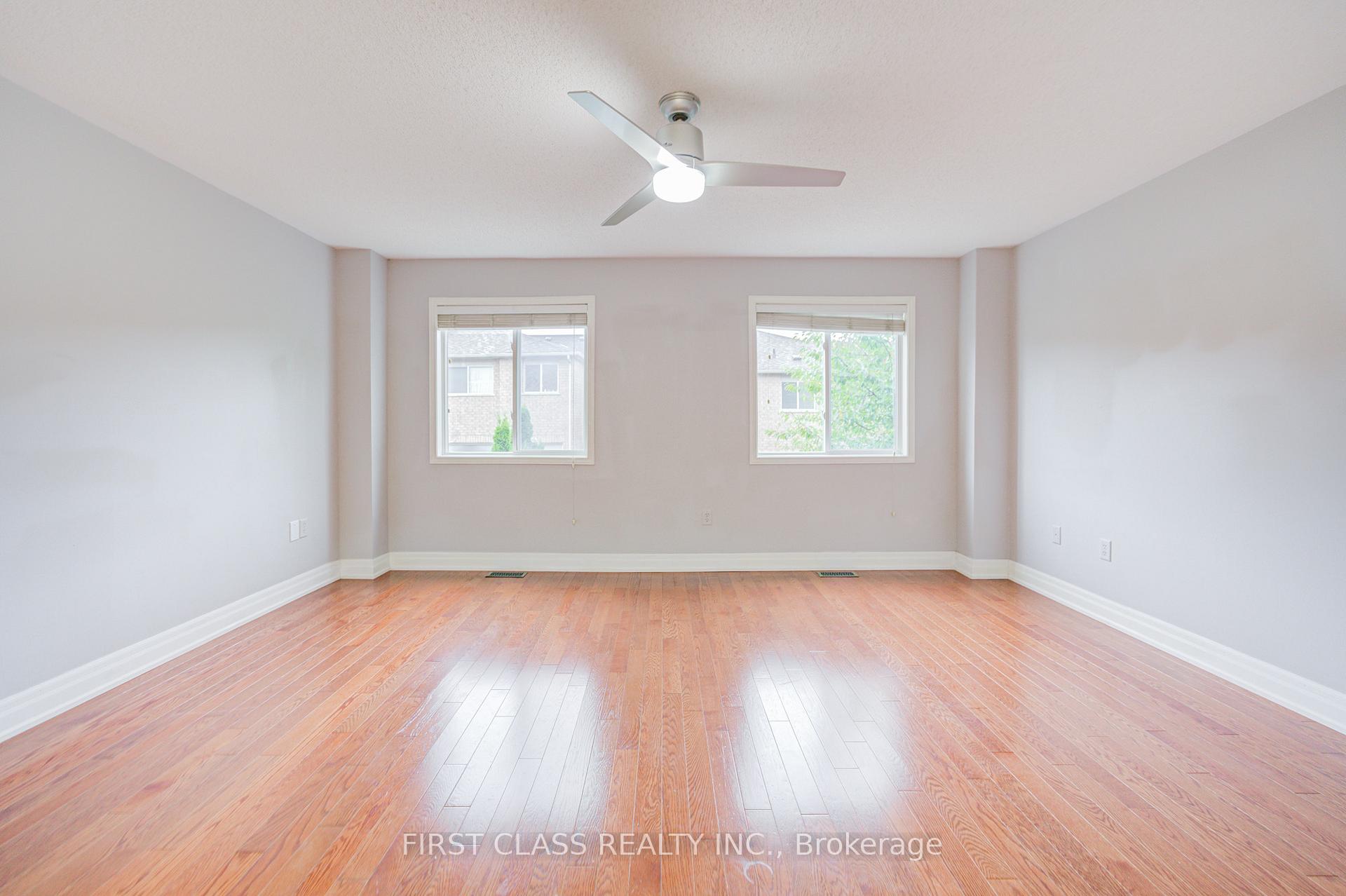 Photo 19 of 216 Zokol Drive, Aurora, Bayview Northeast — HOMEH