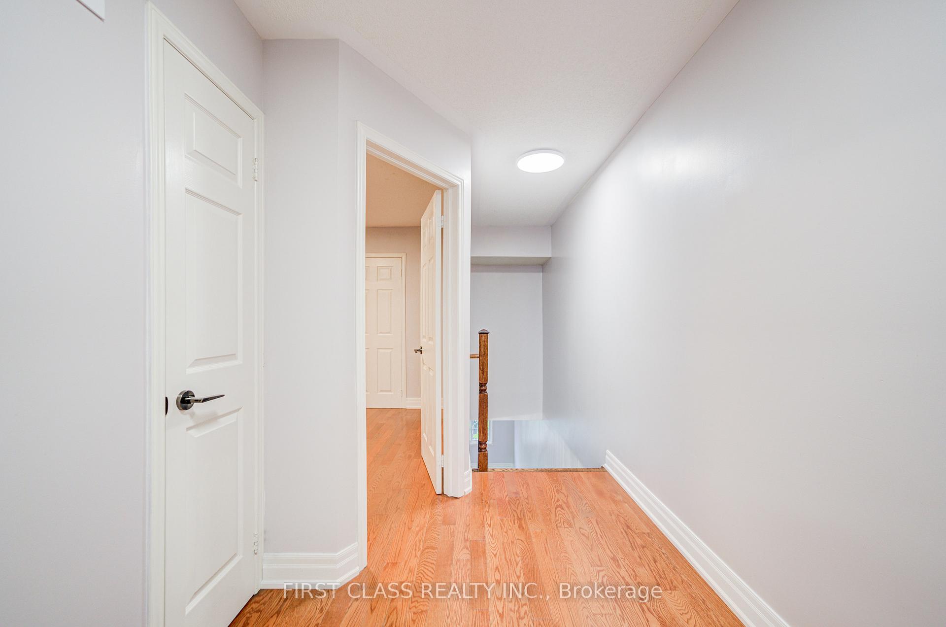 Photo 29 of 216 Zokol Drive, Aurora, Bayview Northeast — HOMEH