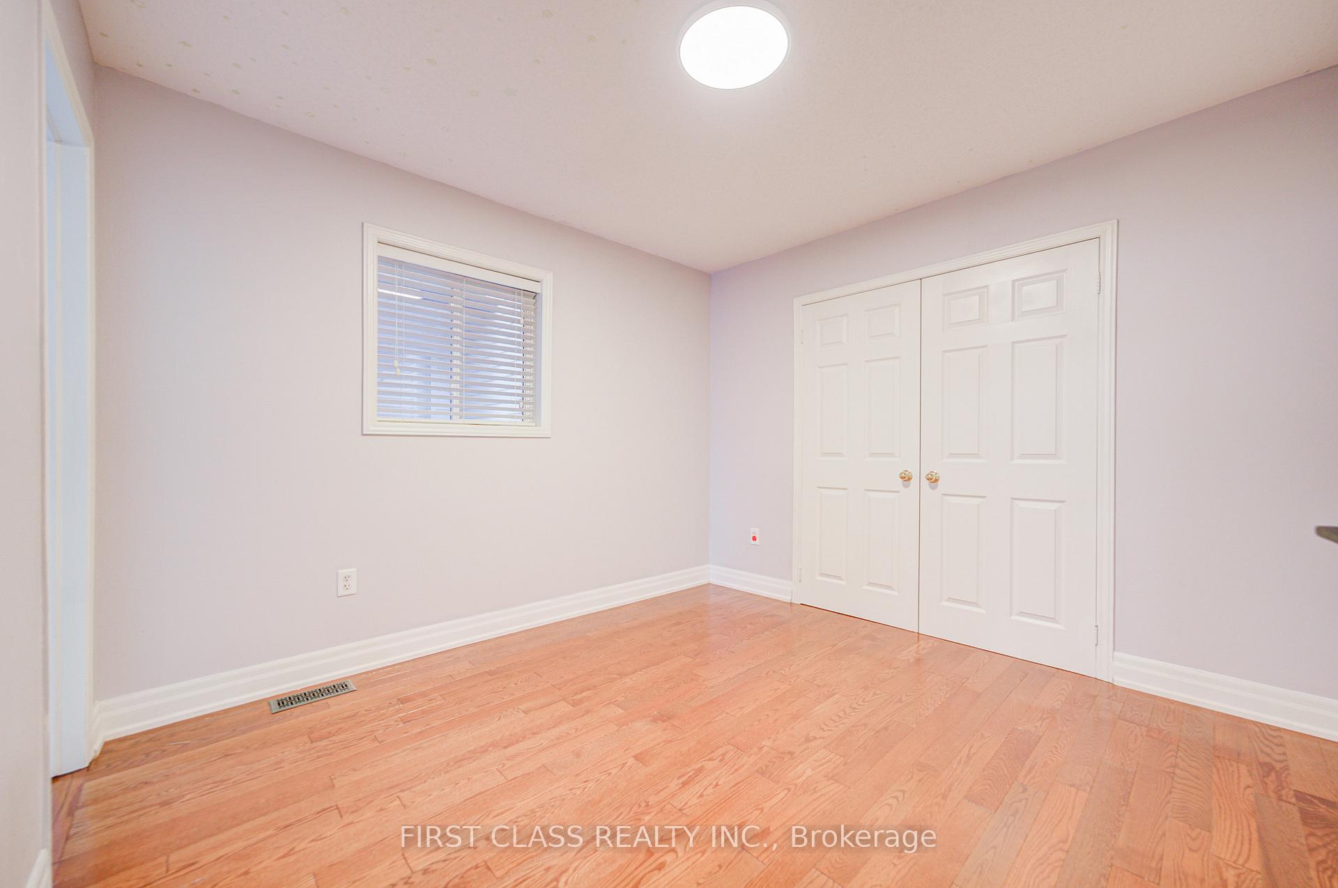 Photo 31 of 216 Zokol Drive, Aurora, Bayview Northeast — HOMEH
