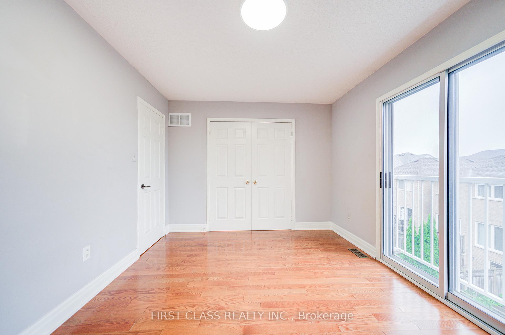 Photo 37 of 216 Zokol Drive, Aurora, Bayview Northeast — HOMEH