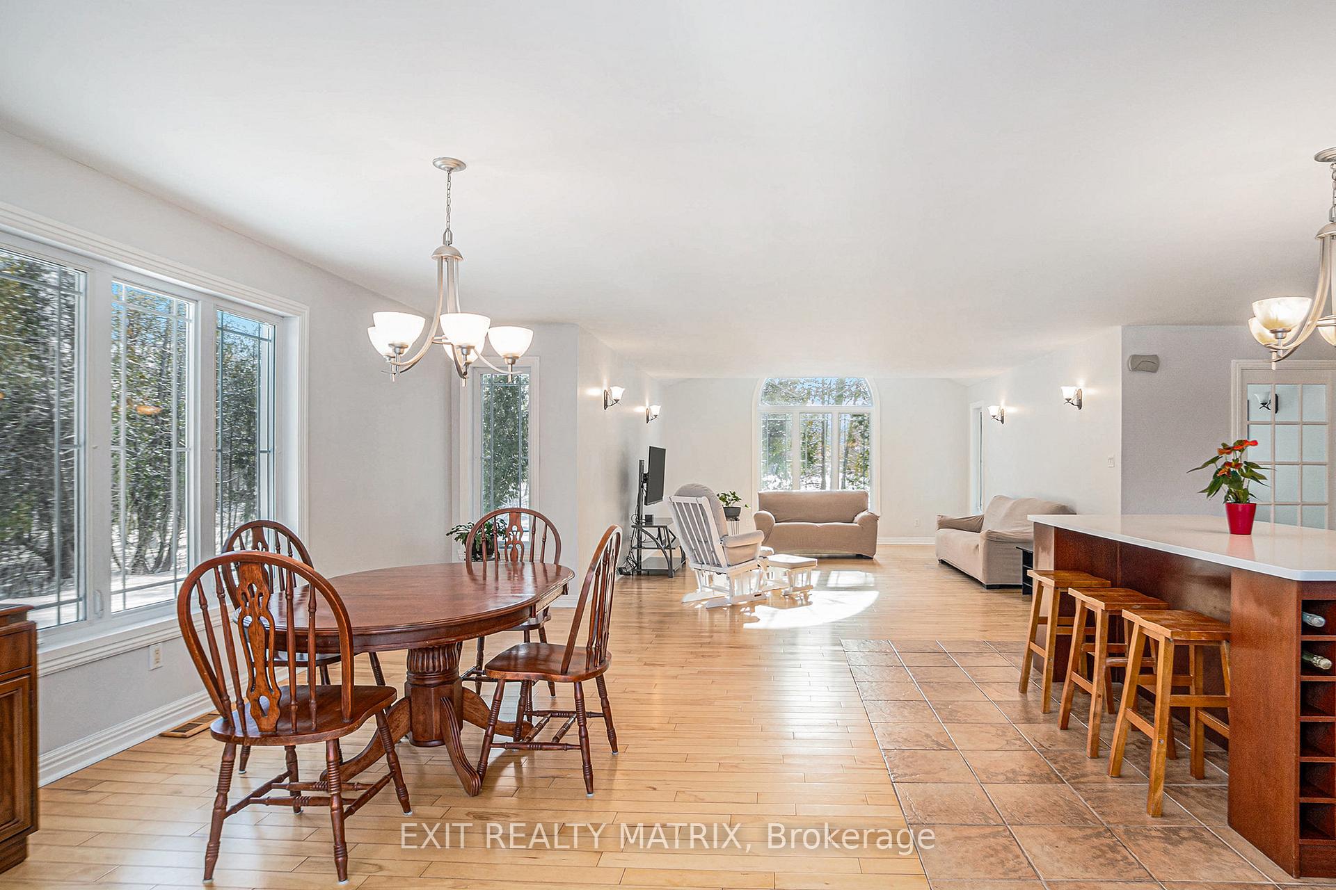 Photo 12 of 7385 Little Deer Walk, Ottawa, Osgoode Twp North of Reg Rd 6 — HOMEH