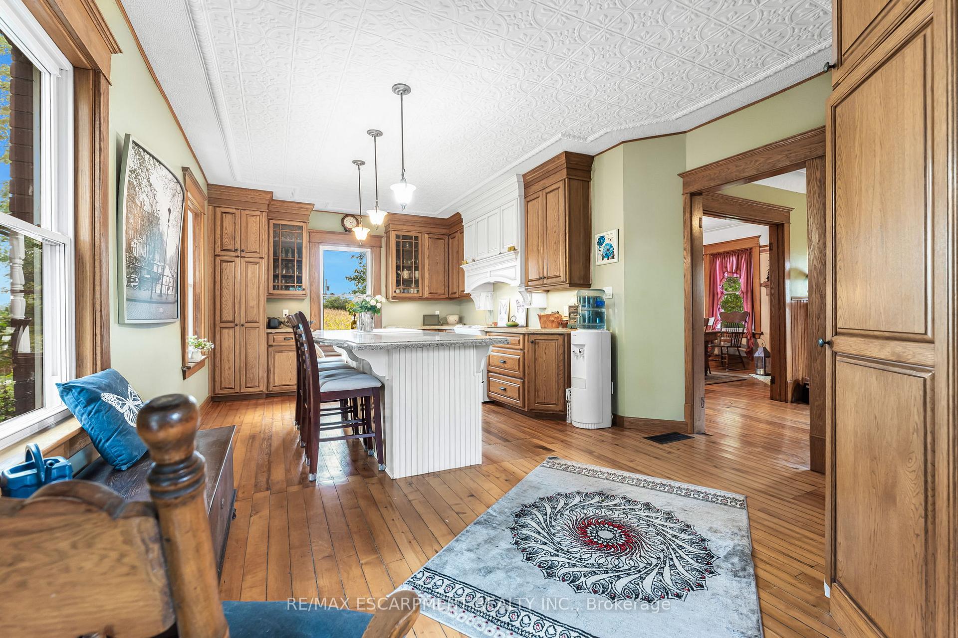 Photo 8 of Unit 1, 7265 Range Road, Grimsby, Grimsby Escarpment — HOMEH