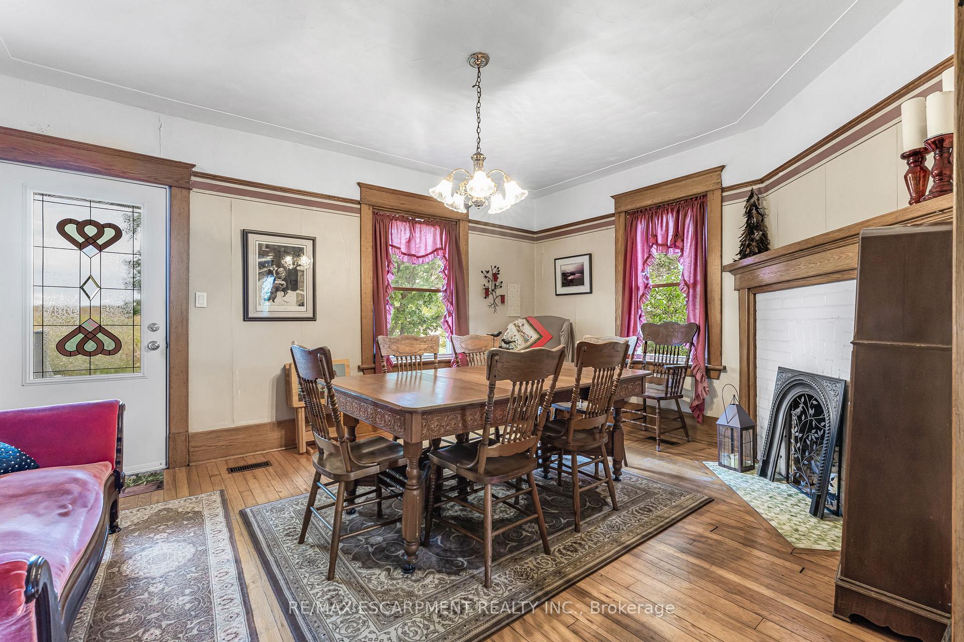 Photo 12 of Unit 1, 7265 Range Road, Grimsby, Grimsby Escarpment — HOMEH