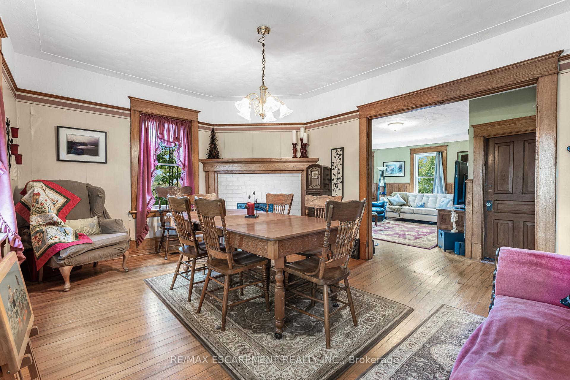 Photo 13 of Unit 1, 7265 Range Road, Grimsby, Grimsby Escarpment — HOMEH