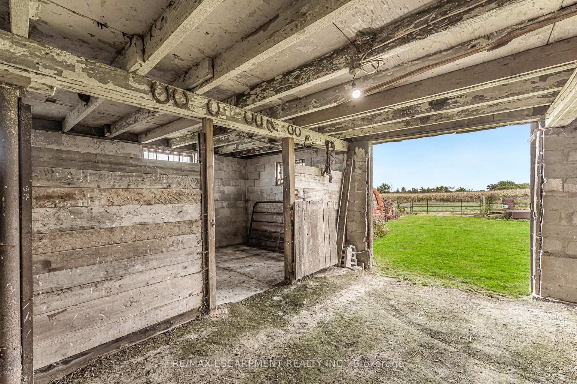 Photo 33 of Unit 1, 7265 Range Road, Grimsby, Grimsby Escarpment — HOMEH