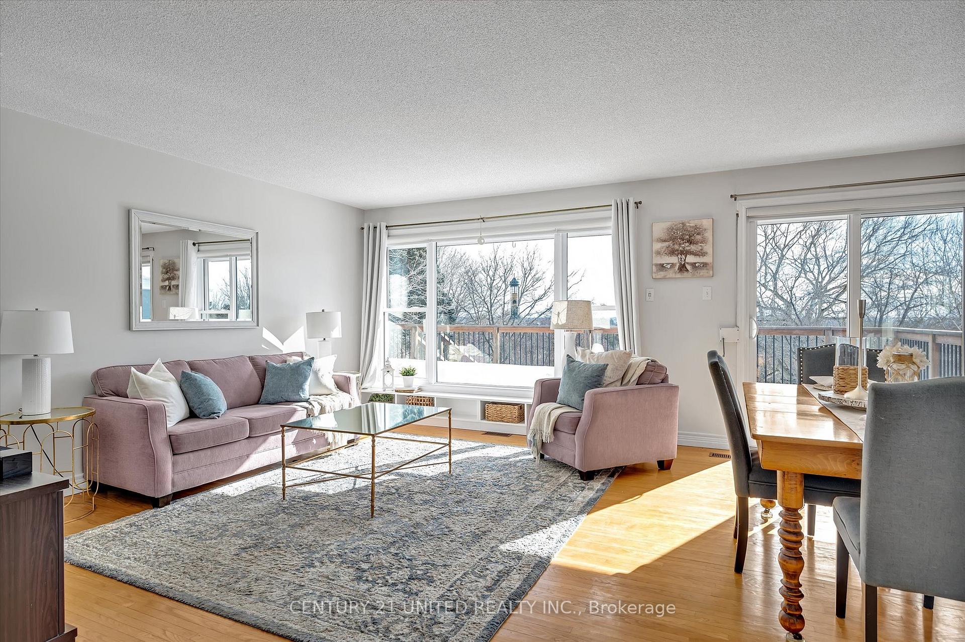 Photo 4 of 1152 Cabot Street, Peterborough, Northcrest Ward 5 — HOMEH