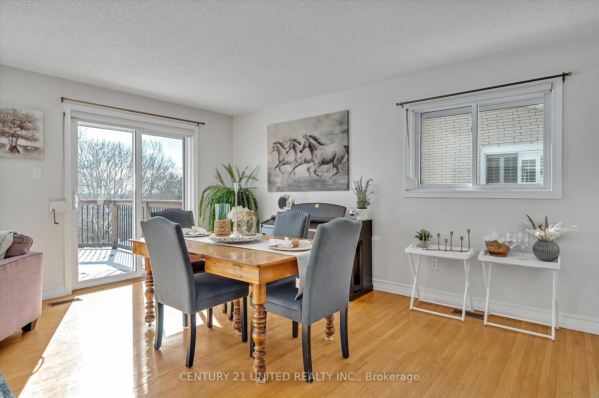 Photo 8 of 1152 Cabot Street, Peterborough, Northcrest Ward 5 — HOMEH