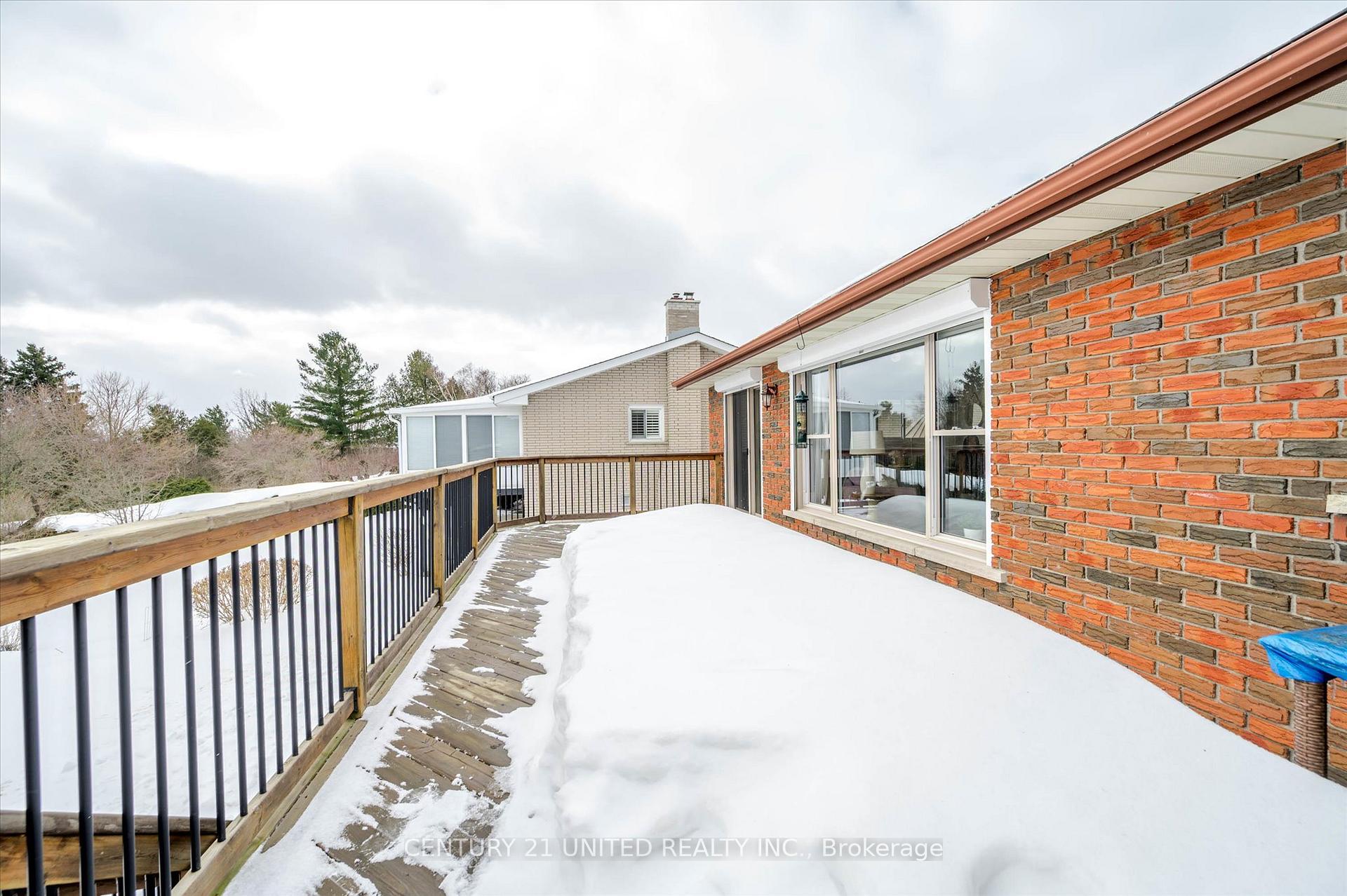 Photo 12 of 1152 Cabot Street, Peterborough, Northcrest Ward 5 — HOMEH