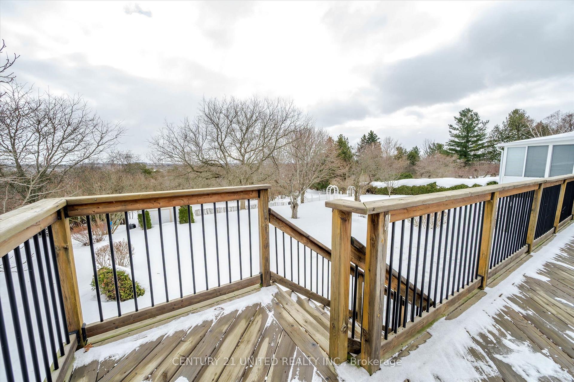 Photo 13 of 1152 Cabot Street, Peterborough, Northcrest Ward 5 — HOMEH