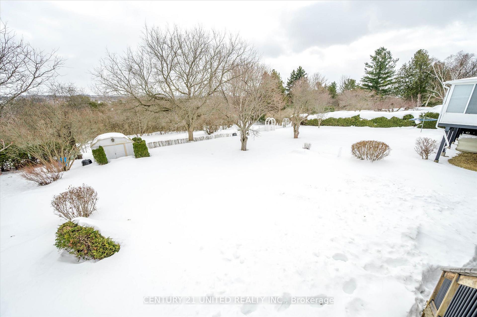 Photo 15 of 1152 Cabot Street, Peterborough, Northcrest Ward 5 — HOMEH