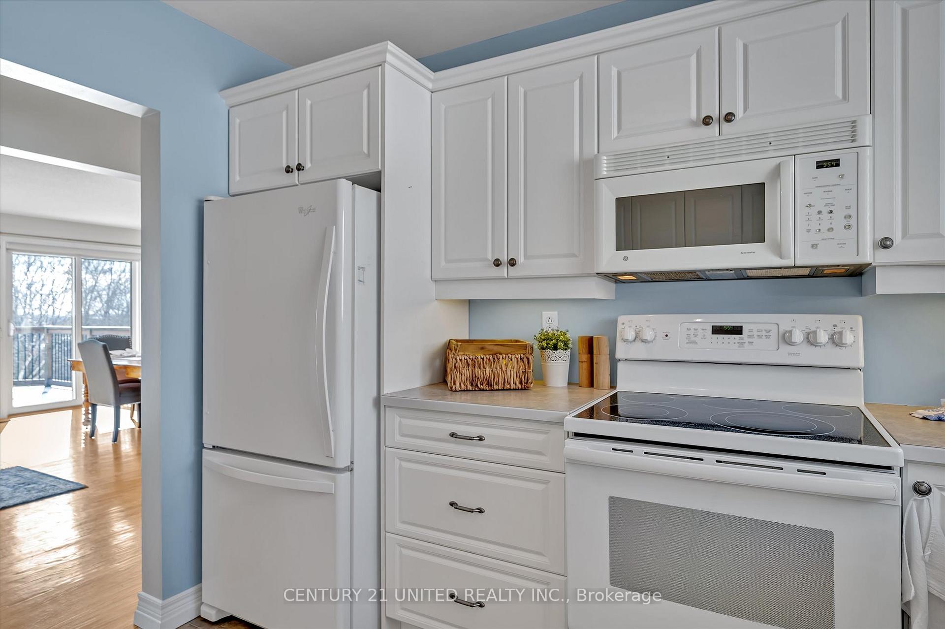 Photo 20 of 1152 Cabot Street, Peterborough, Northcrest Ward 5 — HOMEH