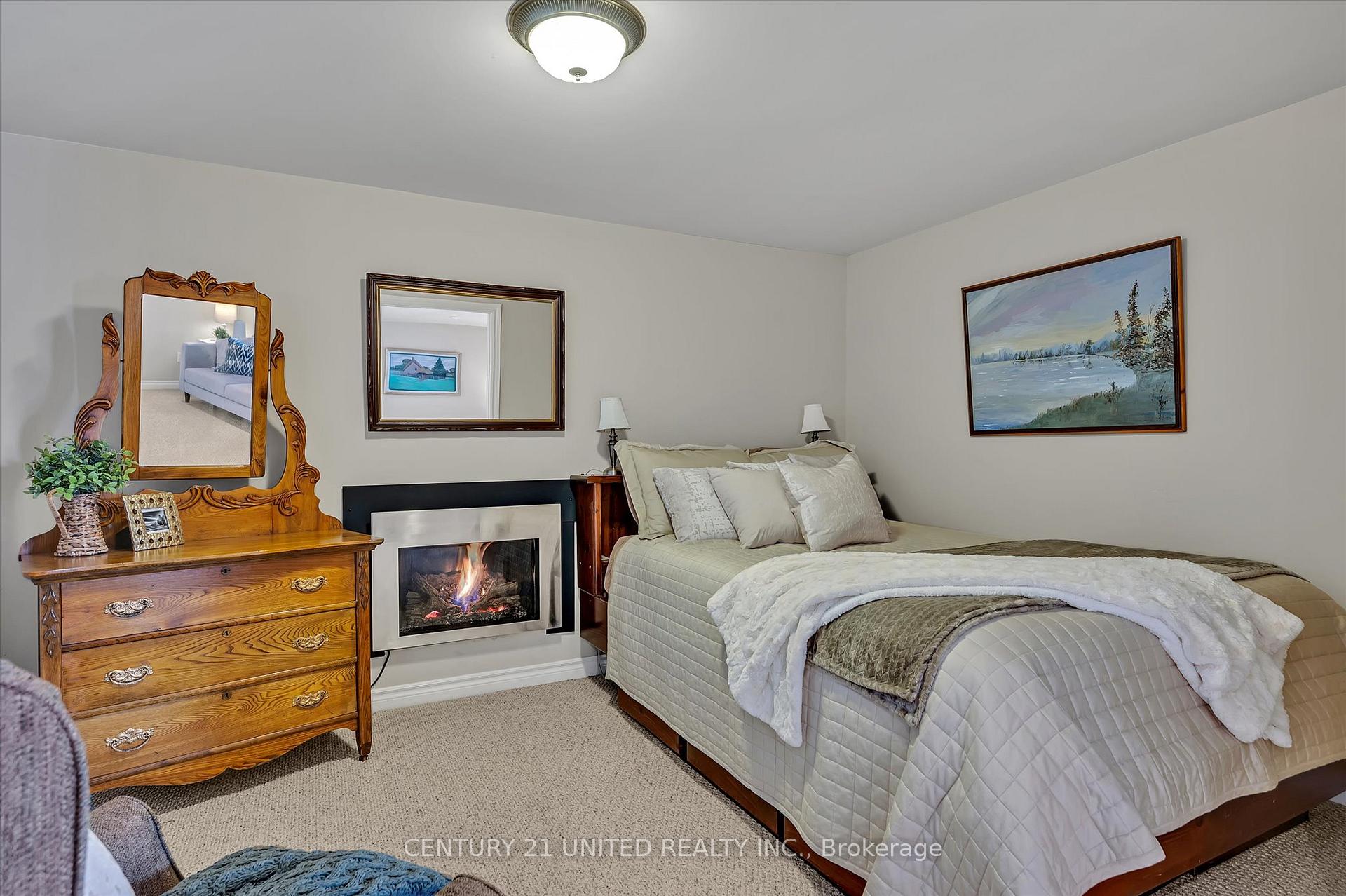 Photo 33 of 1152 Cabot Street, Peterborough, Northcrest Ward 5 — HOMEH