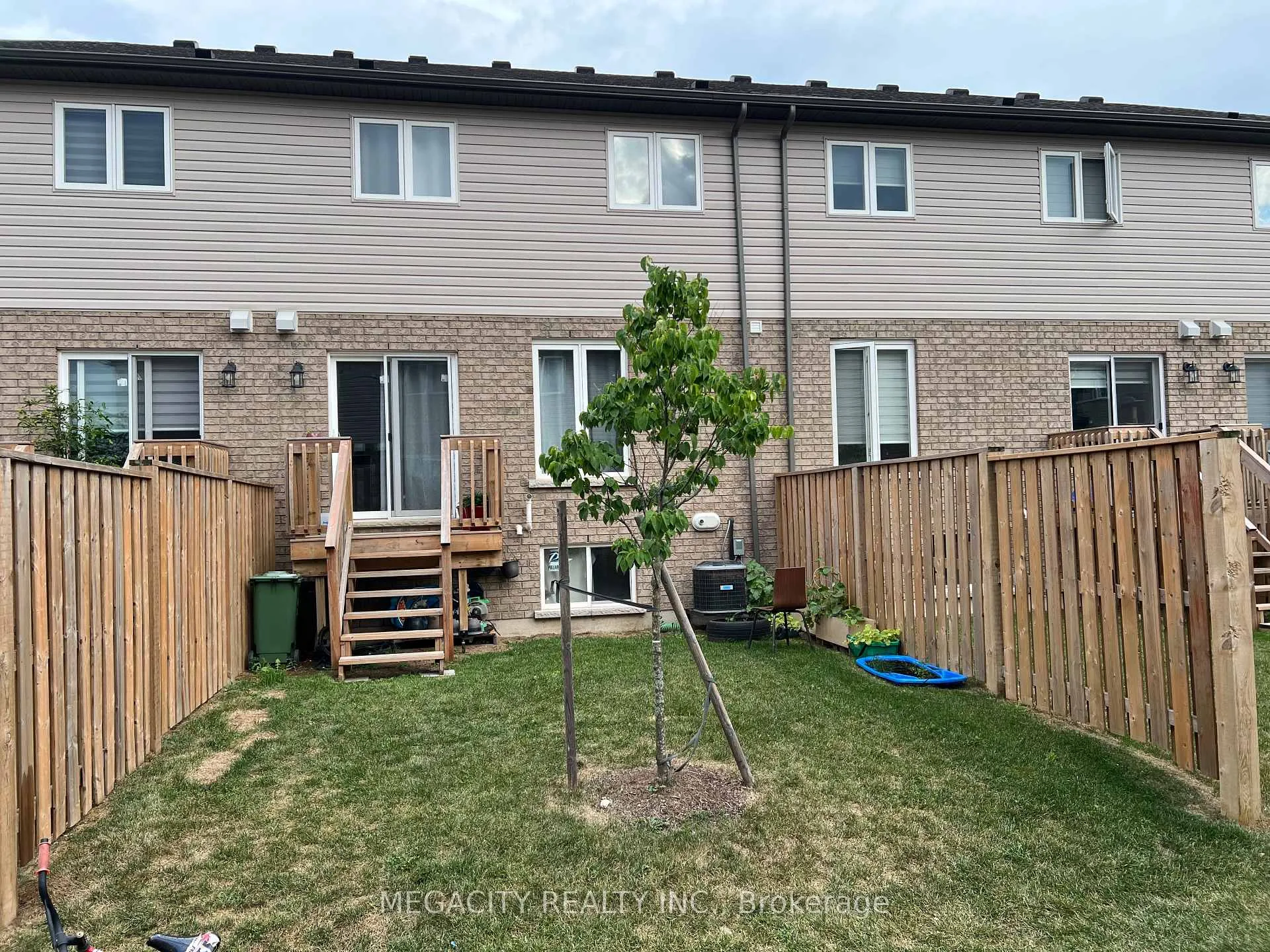 Photo 18 of 5 Oceanus Avenue, Hamilton, Hannon — HOMEH