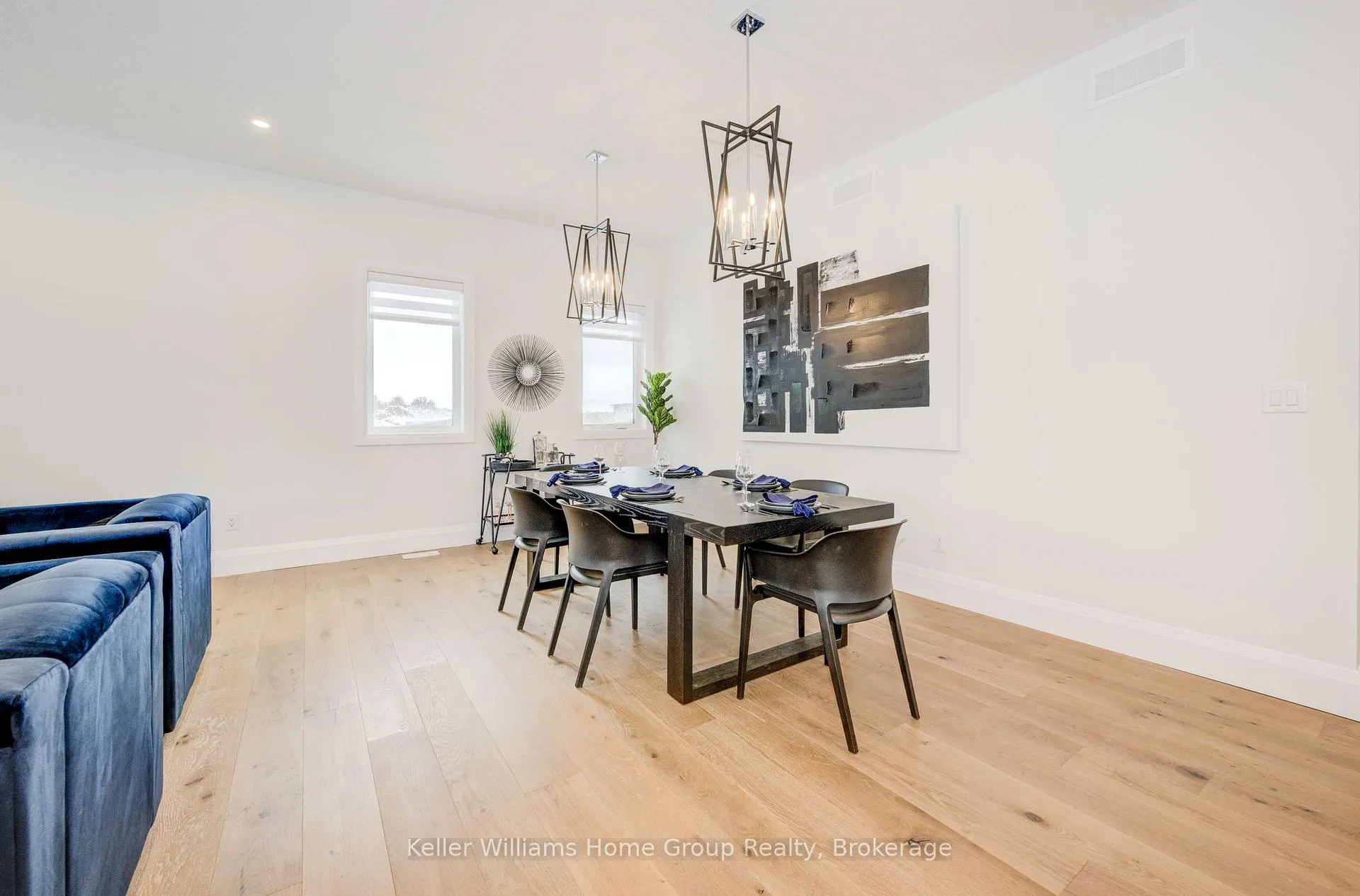 Photo 8 of 2 Nicholas Way, Guelph, Victoria North — HOMEH