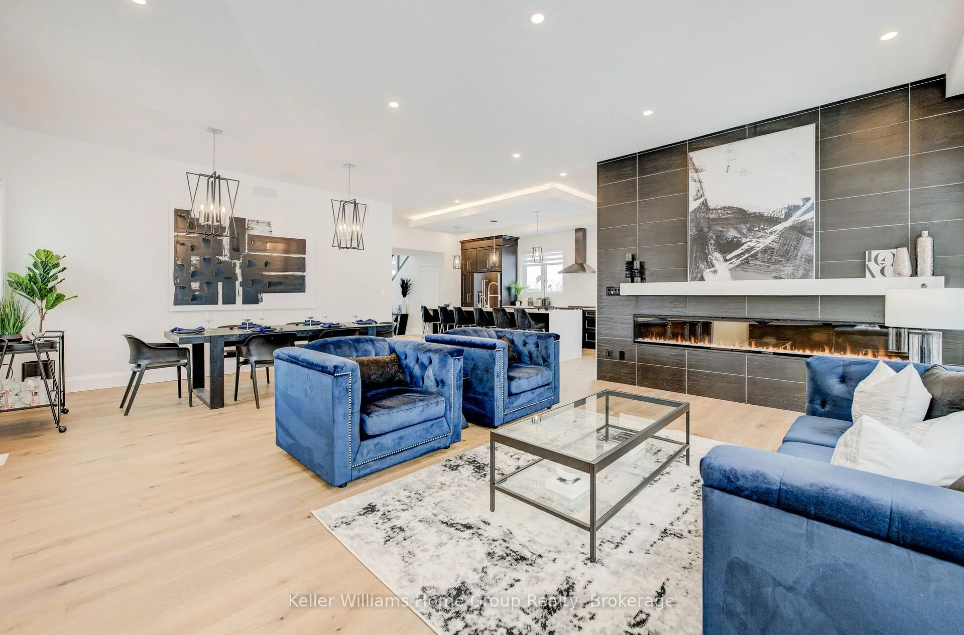 Photo 11 of 2 Nicholas Way, Guelph, Victoria North — HOMEH