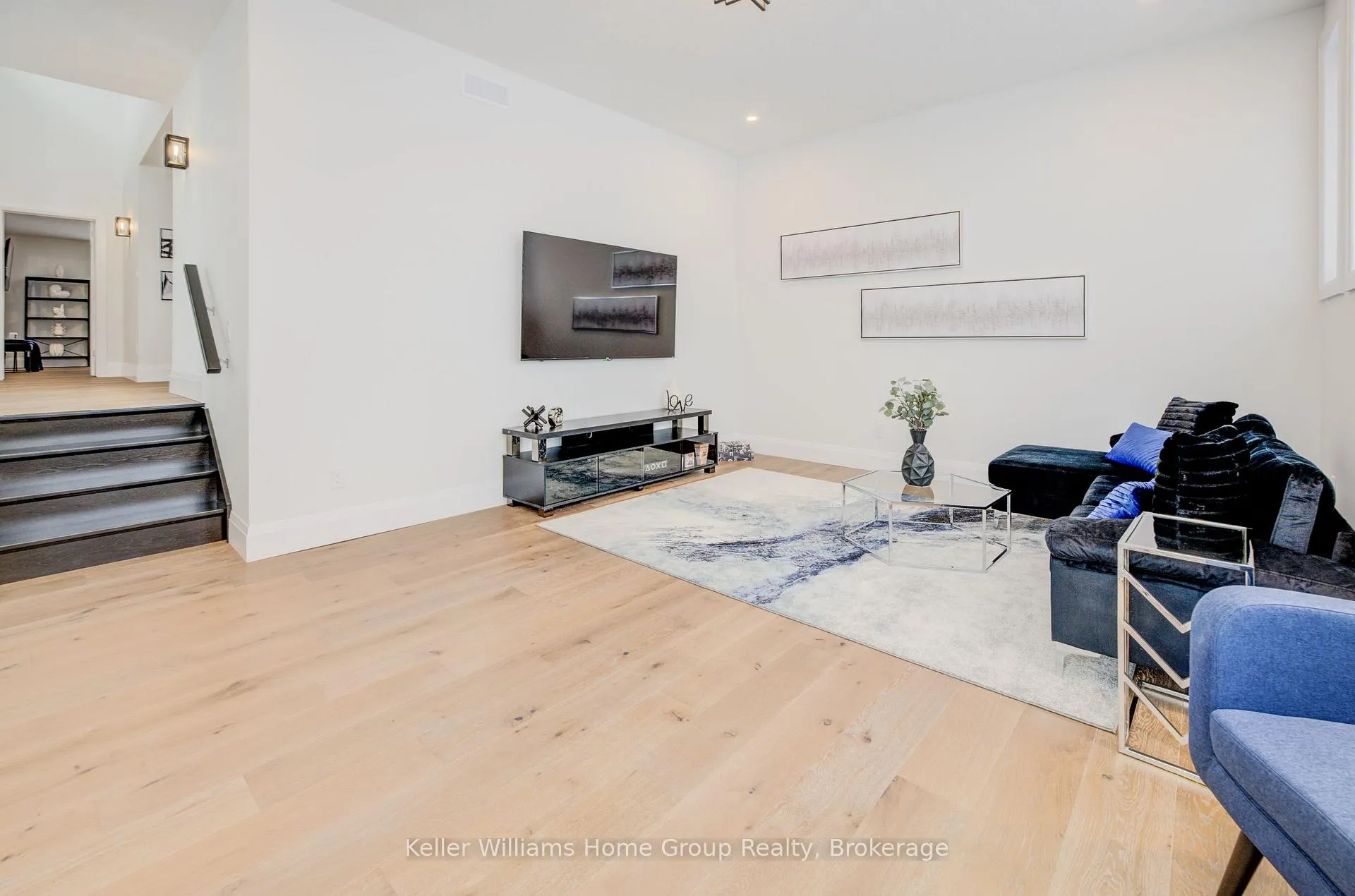 Photo 17 of 2 Nicholas Way, Guelph, Victoria North — HOMEH