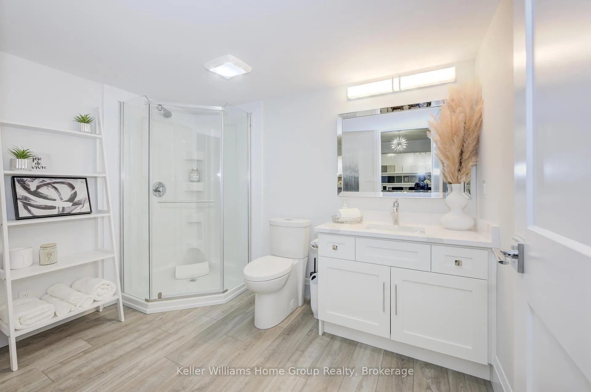 Photo 30 of 2 Nicholas Way, Guelph, Victoria North — HOMEH