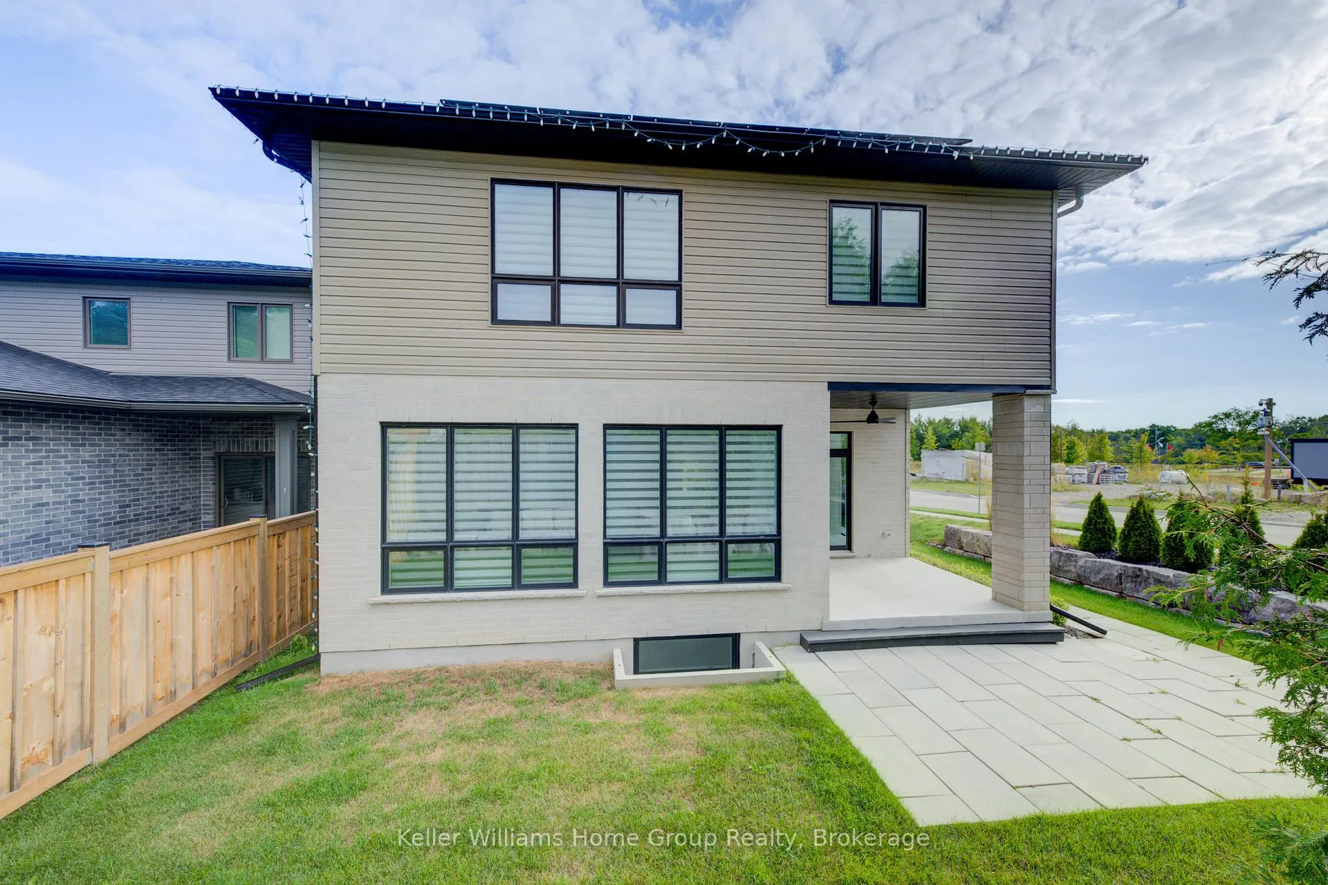 Photo 32 of 2 Nicholas Way, Guelph, Victoria North — HOMEH