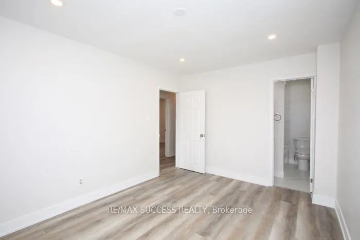 Photo 19 of 33 Shadyside Avenue, Hamilton, Burkholme — HOMEH