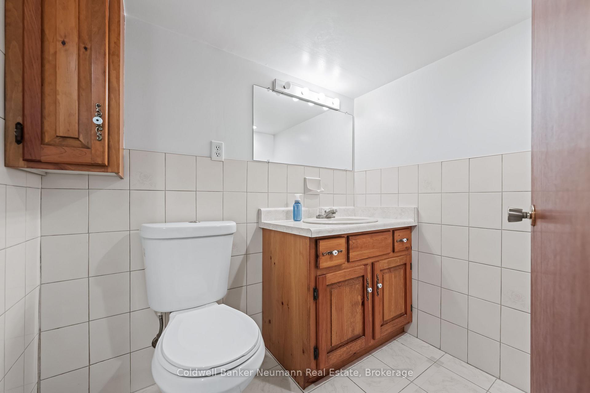 Photo 33 of 23 Sunnylea Crescent, Guelph, General Hospital — HOMEH