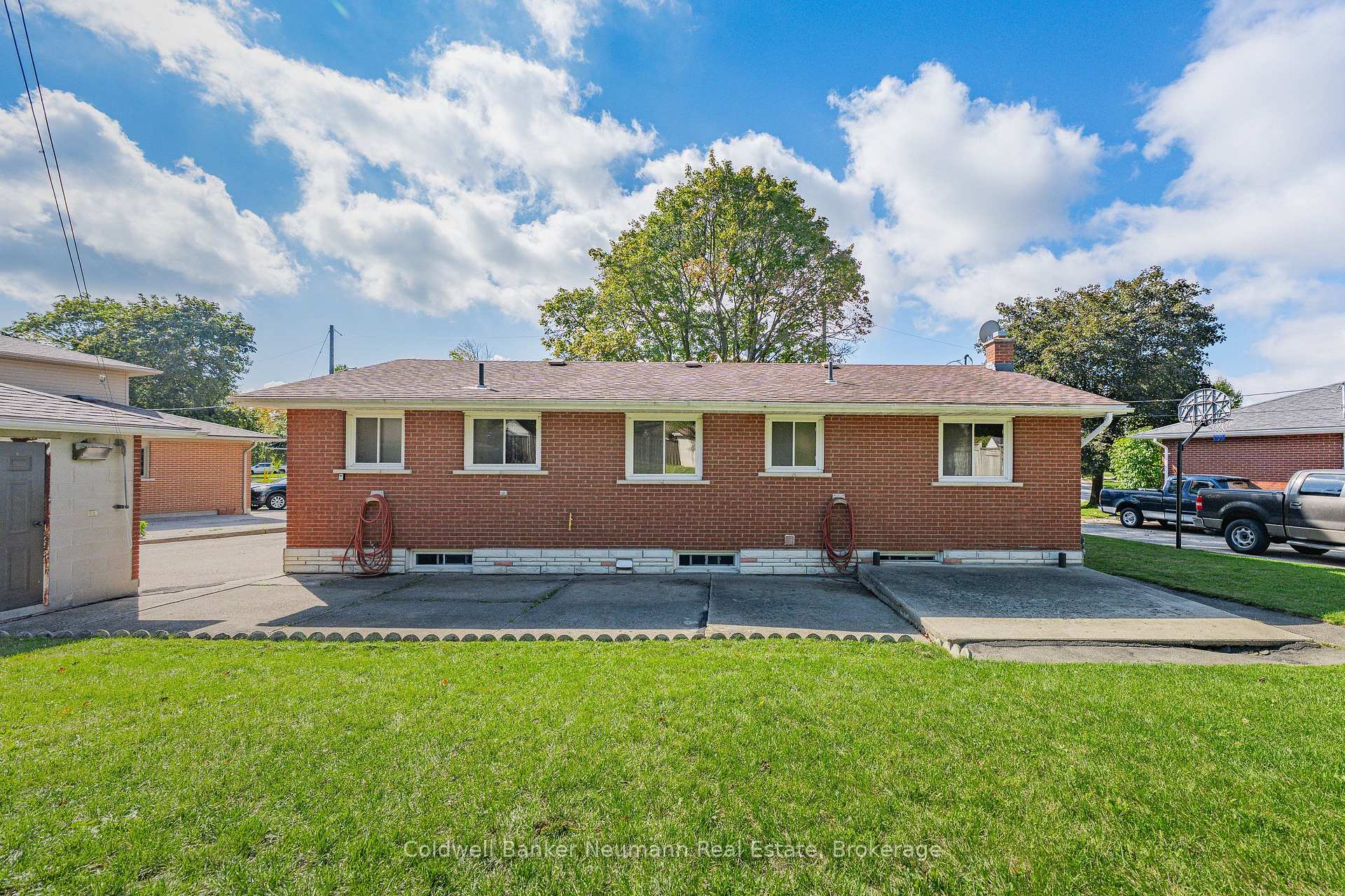 Photo 38 of 23 Sunnylea Crescent, Guelph, General Hospital — HOMEH