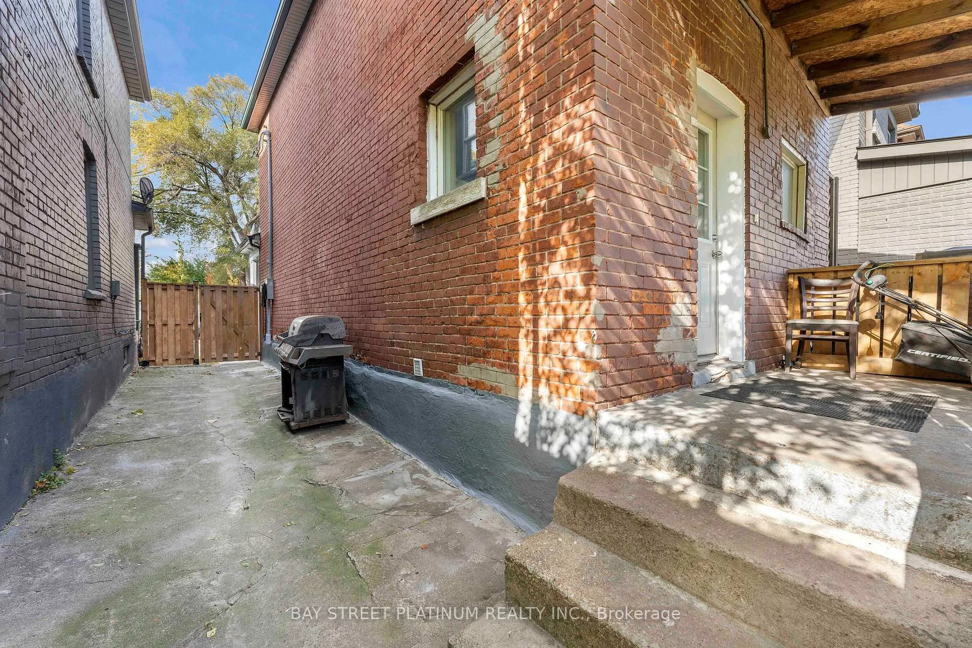 Photo 3 of 16 Ruth Street, Hamilton, Stipley — HOMEH