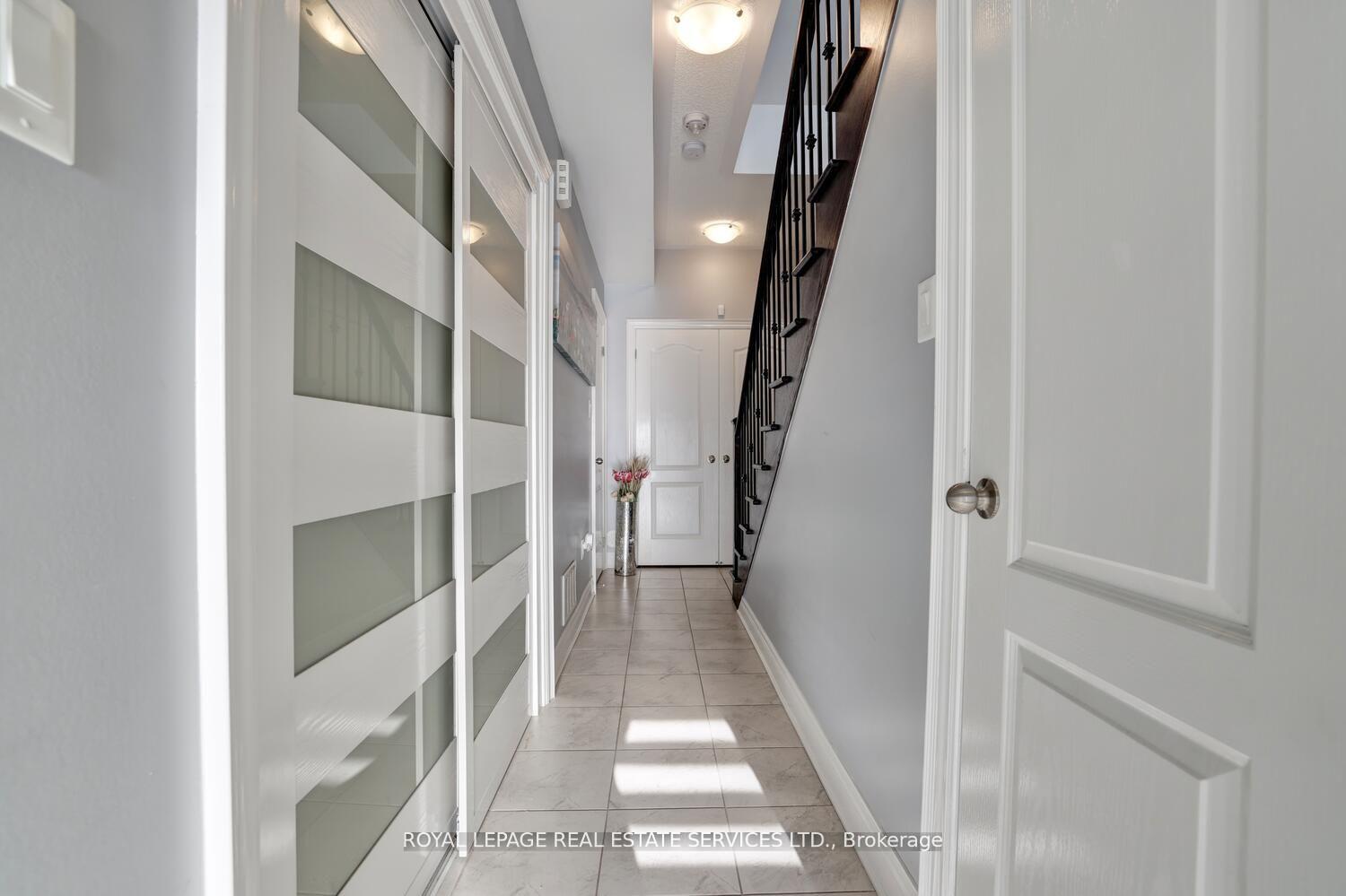 Photo 4 of 1297 Clarriage Court, Milton, Ford — HOMEH
