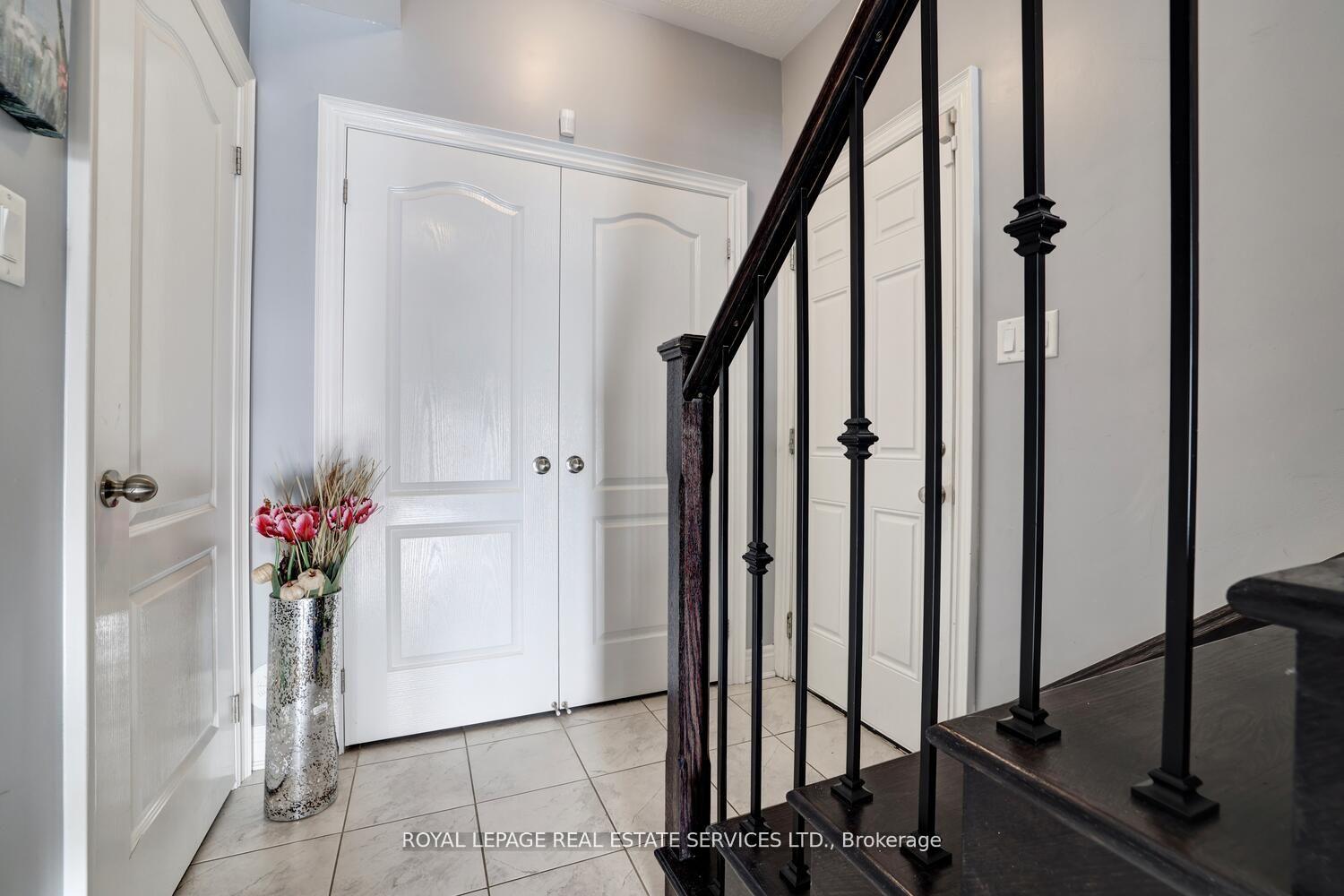 Photo 5 of 1297 Clarriage Court, Milton, Ford — HOMEH