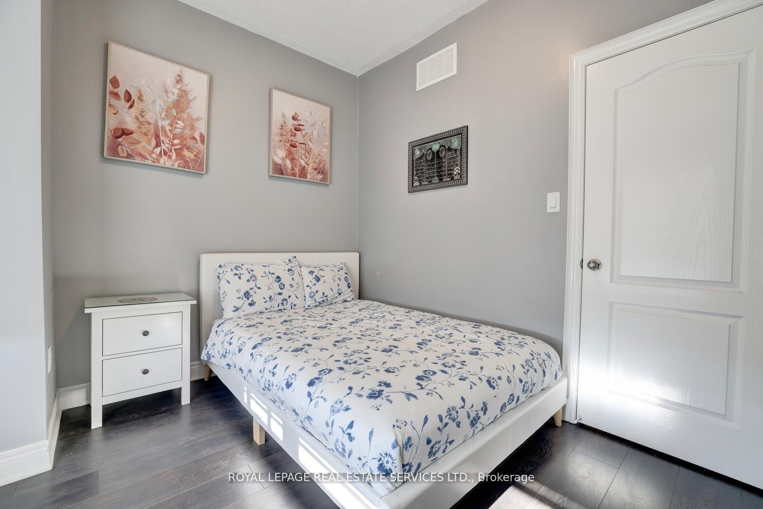 Photo 33 of 1297 Clarriage Court, Milton, Ford — HOMEH